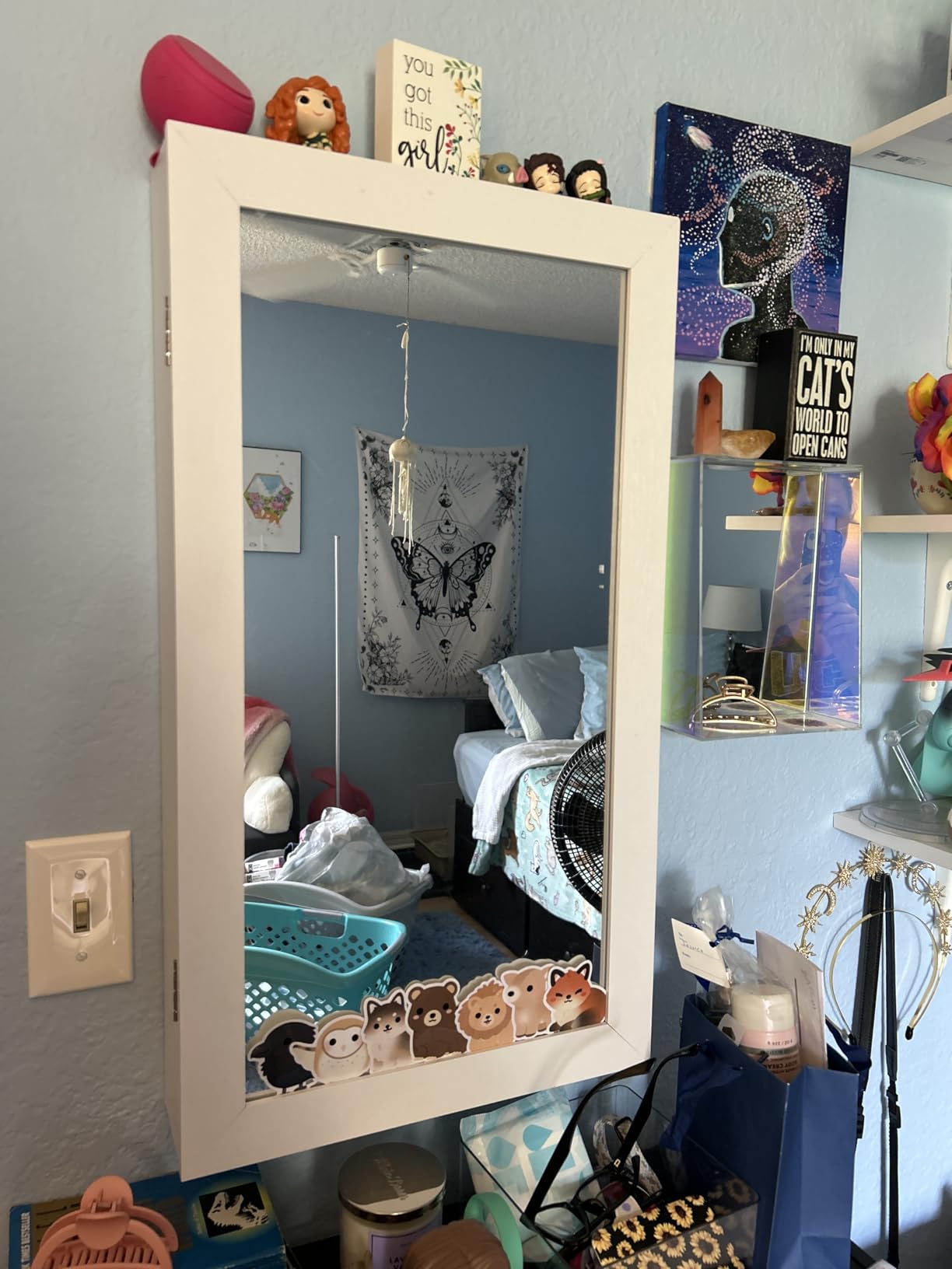 SONGMICS Lockable Jewelry Cabinet Armoire with Mirror, Wall-Mounted customer photo 2