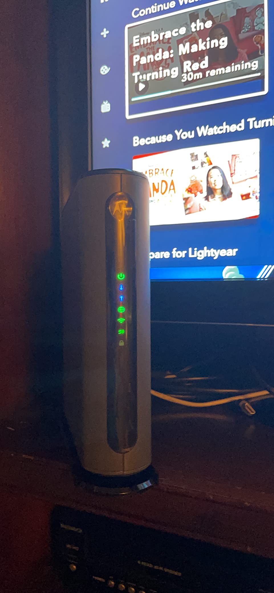 Motorola MG7700 Modem WiFi Router Combo with Power Boost | Approved by Comcast Xfinity, Cox and Spectrum | for Cable Plans Up to 800 Mbps | DOCSIS 3.0 + Gigabit Router customer photo 1