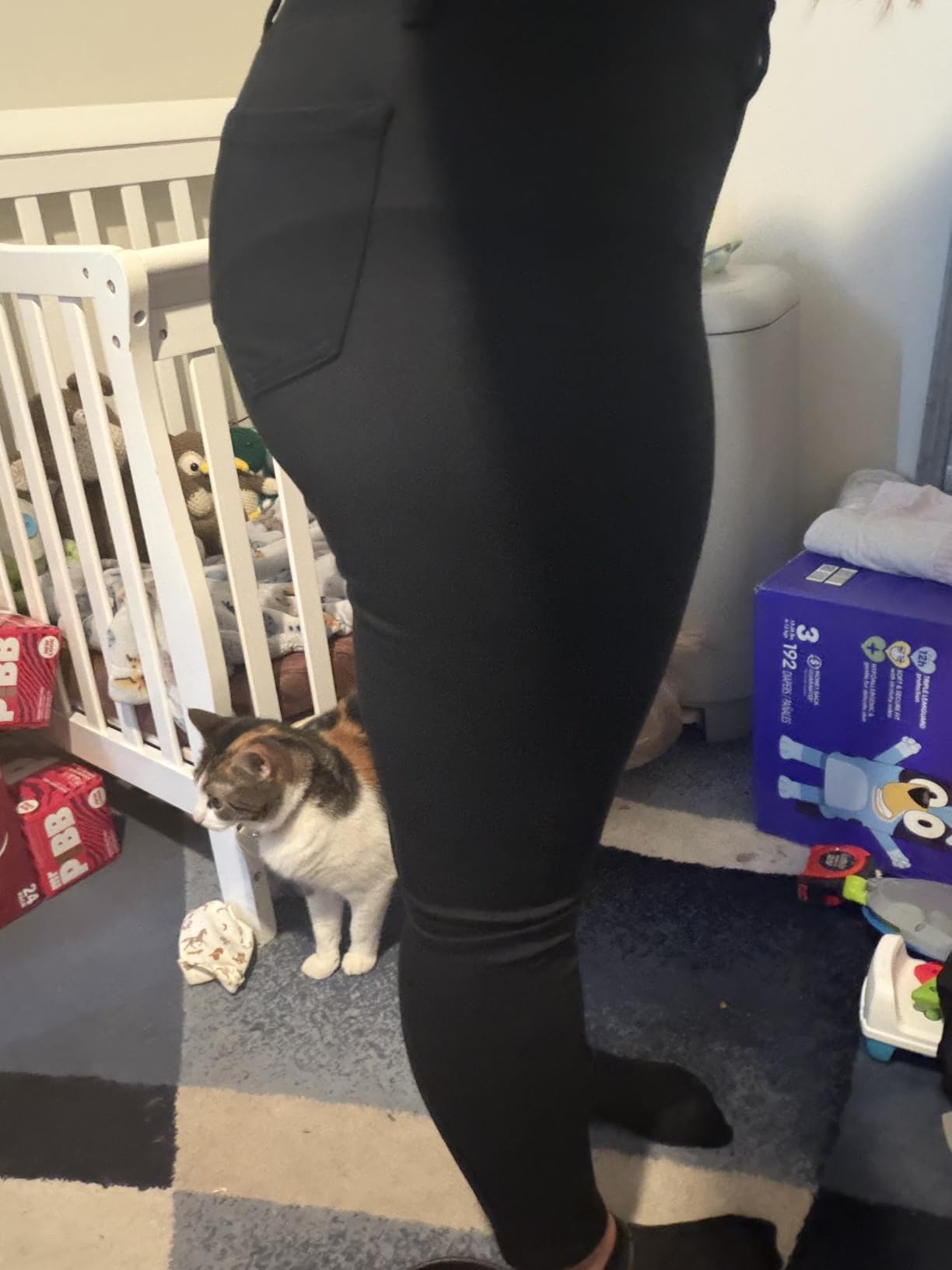 Amazon Essentials Women's Pull-On Mid Rise Stretchy Knit Jegging (Available in Plus Size) customer photo 2
