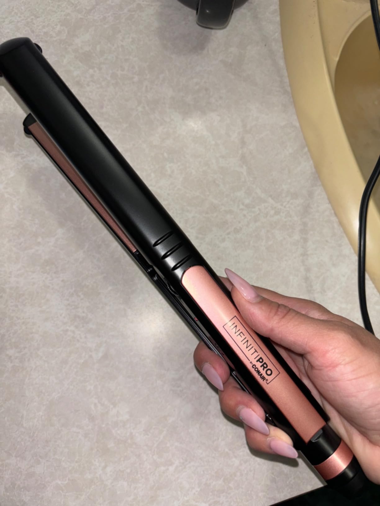 INFINITI PRO CONAIR Rose Gold Ceramic Flat Iron Hair Straightener, 1-Inch Flat Iron with Extra-Long Plates, including a Floating Plate, Advanced Heat Technology, Black customer photo 2