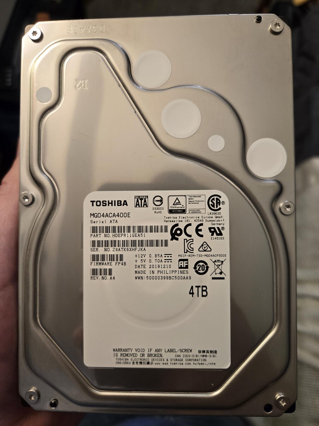 Toshiba MG Series Enterprise 12TB 3.5’’ SATA 6Gbit/s Internal HDD 7200RPM 550TB/year 24/7 Operation. MG07ACA12TE customer photo 1
