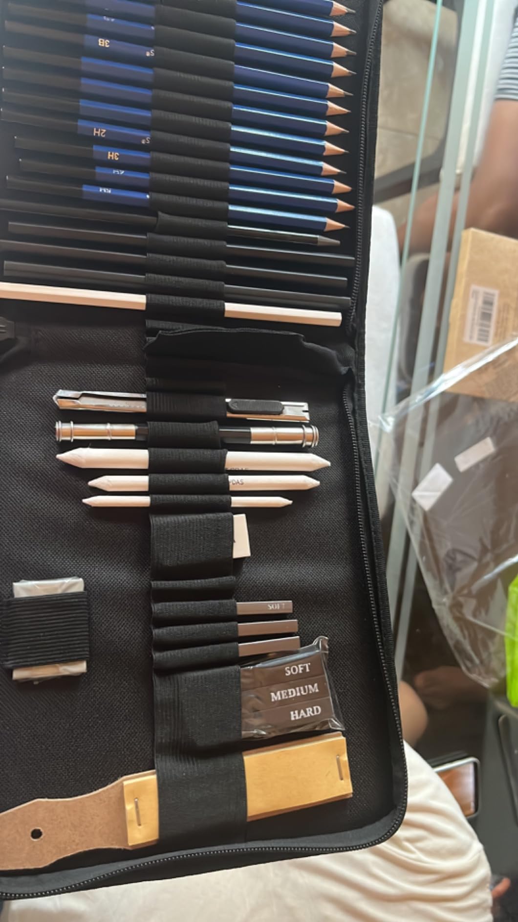 KALOUR 33 Pro Drawing Kit Sketching Pencils Set,Portable Zippered Travel Case-Charcoal Pencils, Sketch Pencils, Charcoal Stick,Sharpener,Eraser.Art Supplies for Artists Beginner Adults Teens customer photo 1