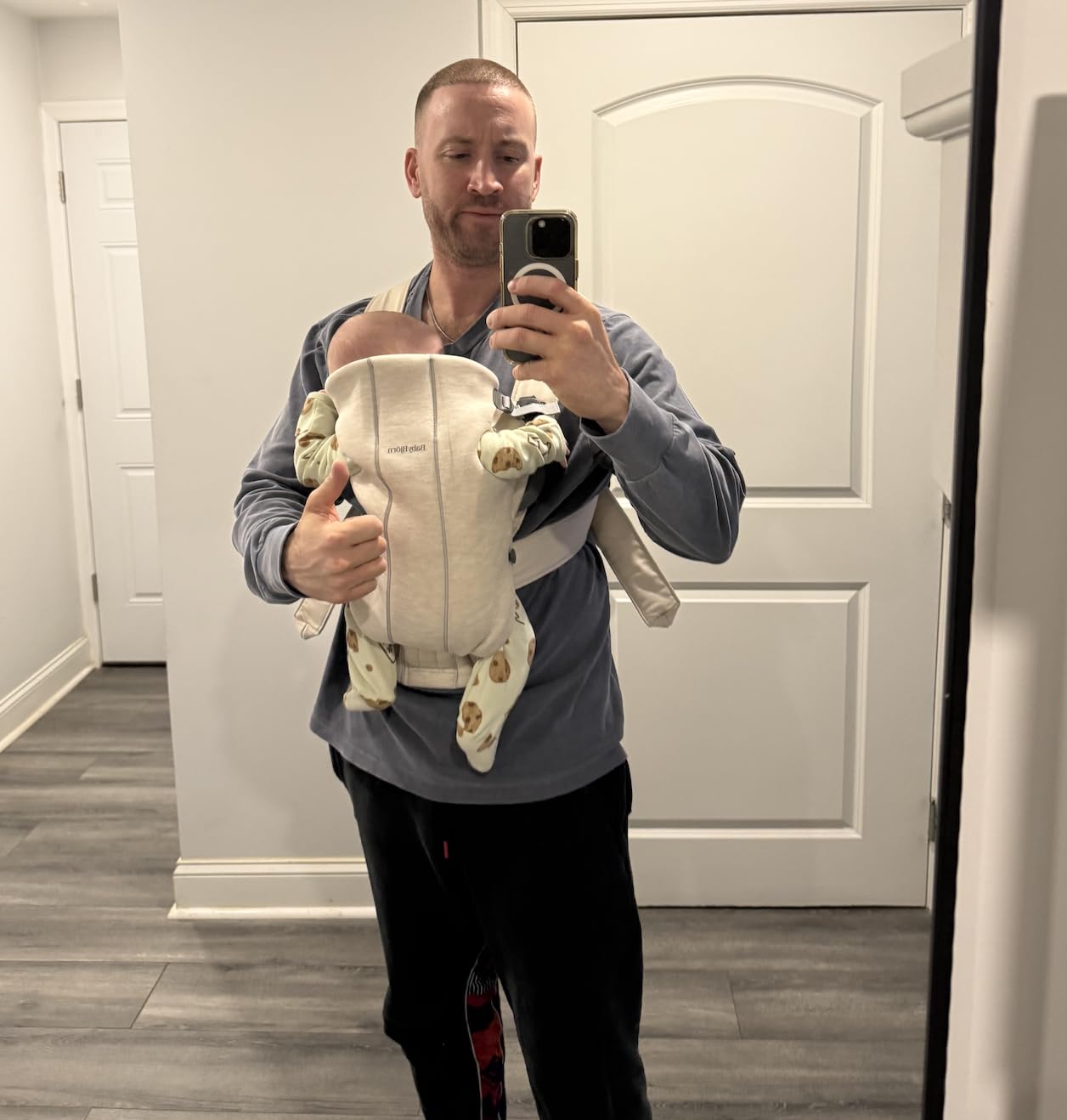 BabyBjörn Baby Carrier Mini, Dark Gray, 3D Jersey Infant Carrier, Ergonomic, Easy-to-Use customer photo 2