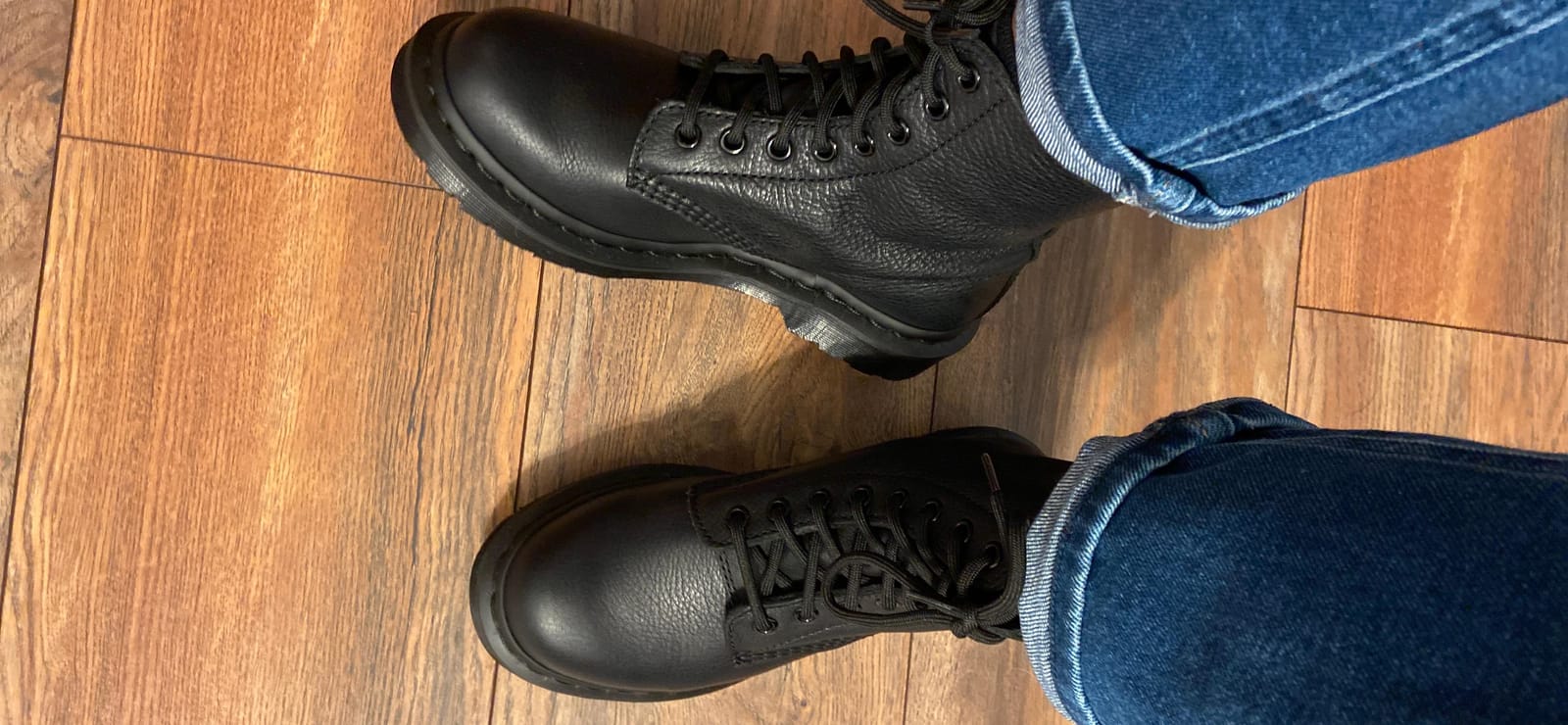 Dr. Martens Unisex 1460 Leather 8 Eye Boot customer photo 2