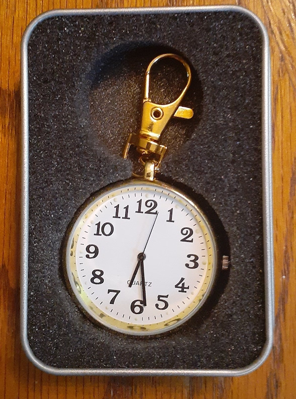 Minimalist Ultra Thin Open Face Quartz Pocket Watch with Key Buckle Unisex Portable Unisex Pocket Watch customer photo 2