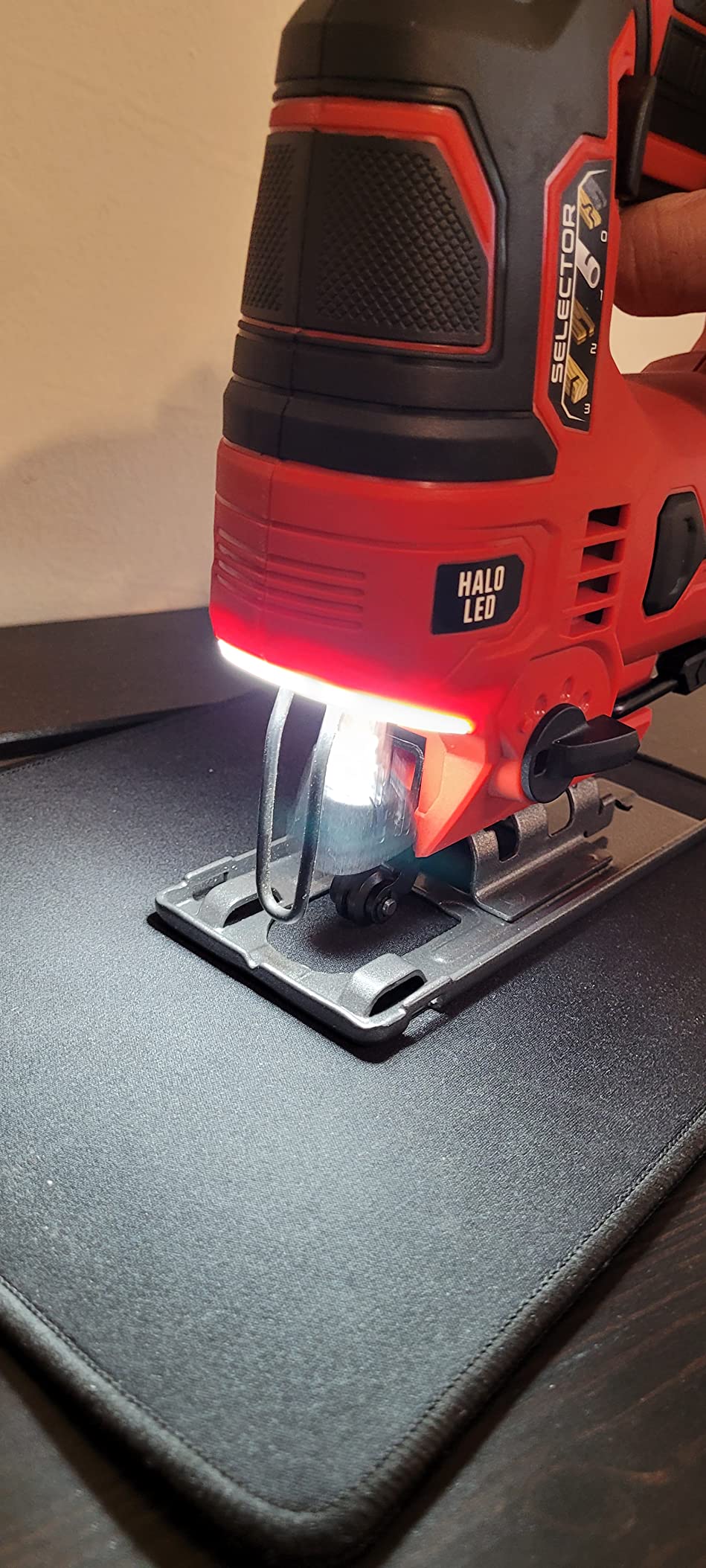 SKIL 6 Amp Corded Jig Saw with Tool-Free Blade Change - JS314901 customer photo 2