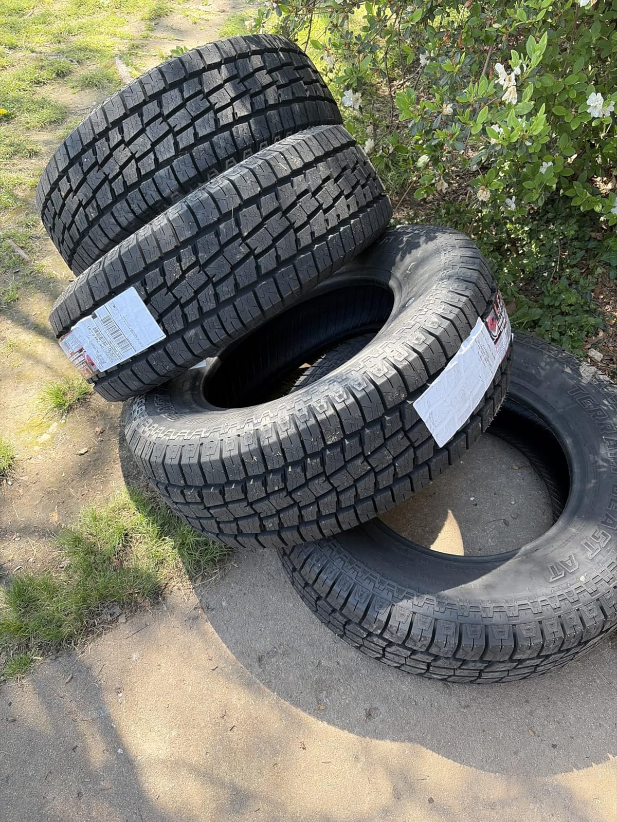 Lexani Terrain Beast AT LT265/70R17 121/118S E customer photo 2