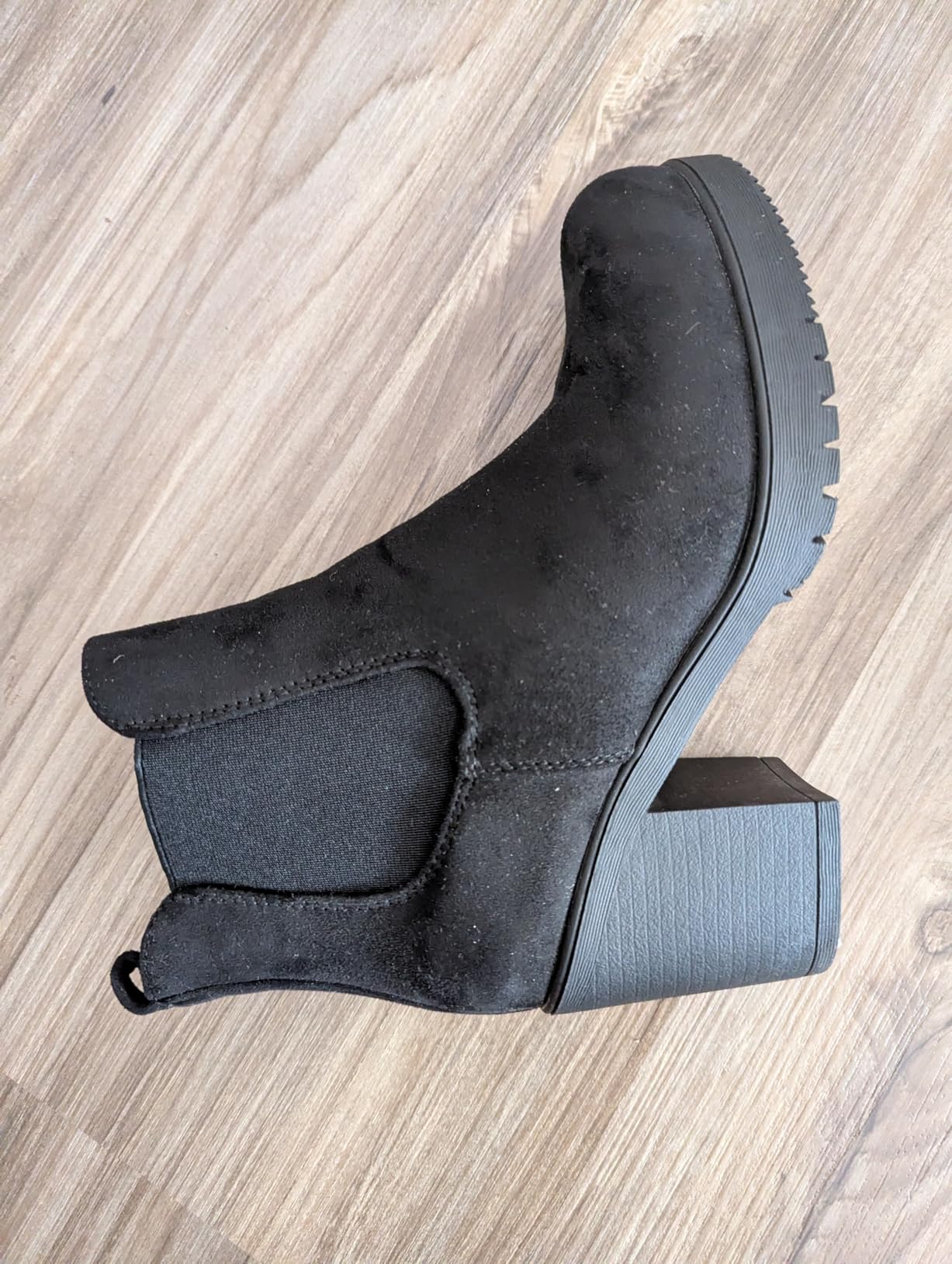 DREAM PAIRS Women's Chelsea Ankle Boots Fall Booties Shoes | High Chunky Block Heel Slip On Ankle Booties,Elastic Heeled Short Booties,fashion chelsea design Suitable for Casual Outings customer photo 2