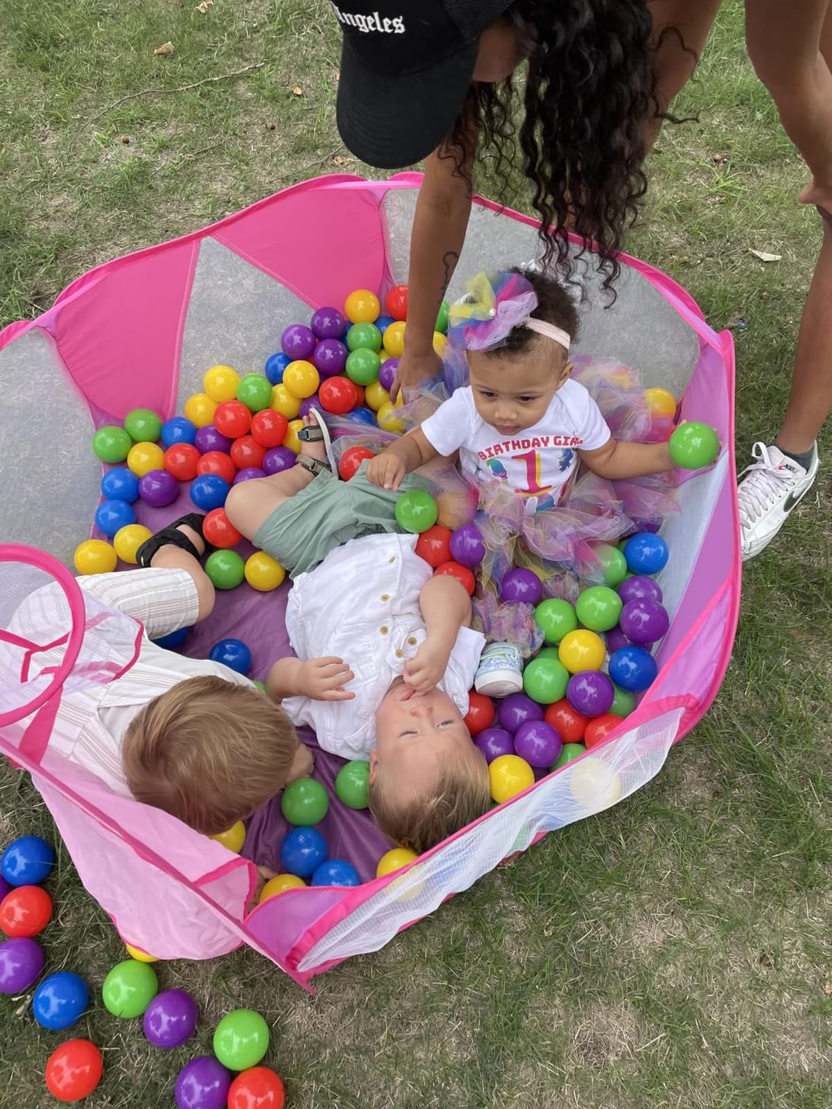 Eocolz Kids Ball Pit Large Pop Up Childrens Ball Pits Tent for Toddlers Playhouse Baby Crawl Playpen with Basketball Hoop and Zipper Storage Bag, 4 Ft/120CM, Balls Not Included (Blue Yellow Red) customer photo 2