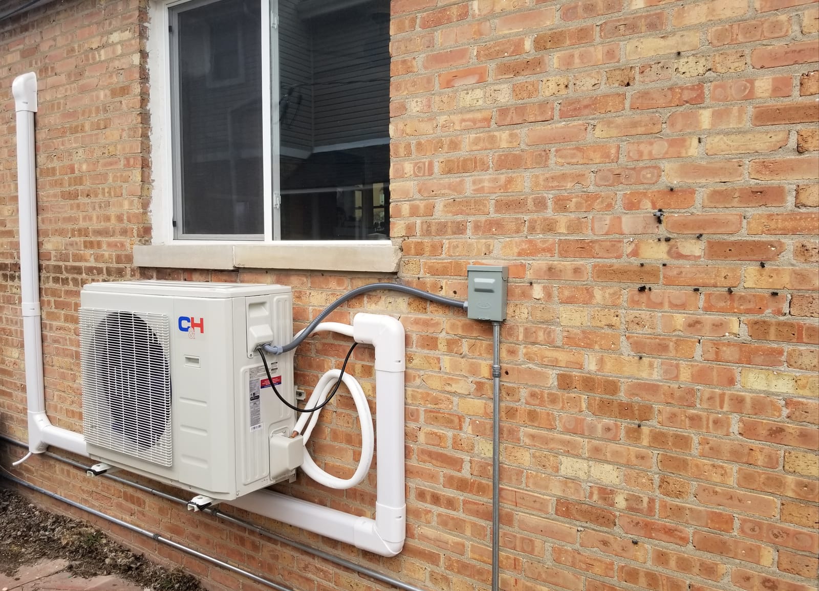 Cooper & Hunter 24,000 BTU 230V Hyper Heat Mini Split, 22.3 SEER2 customer photo 2
