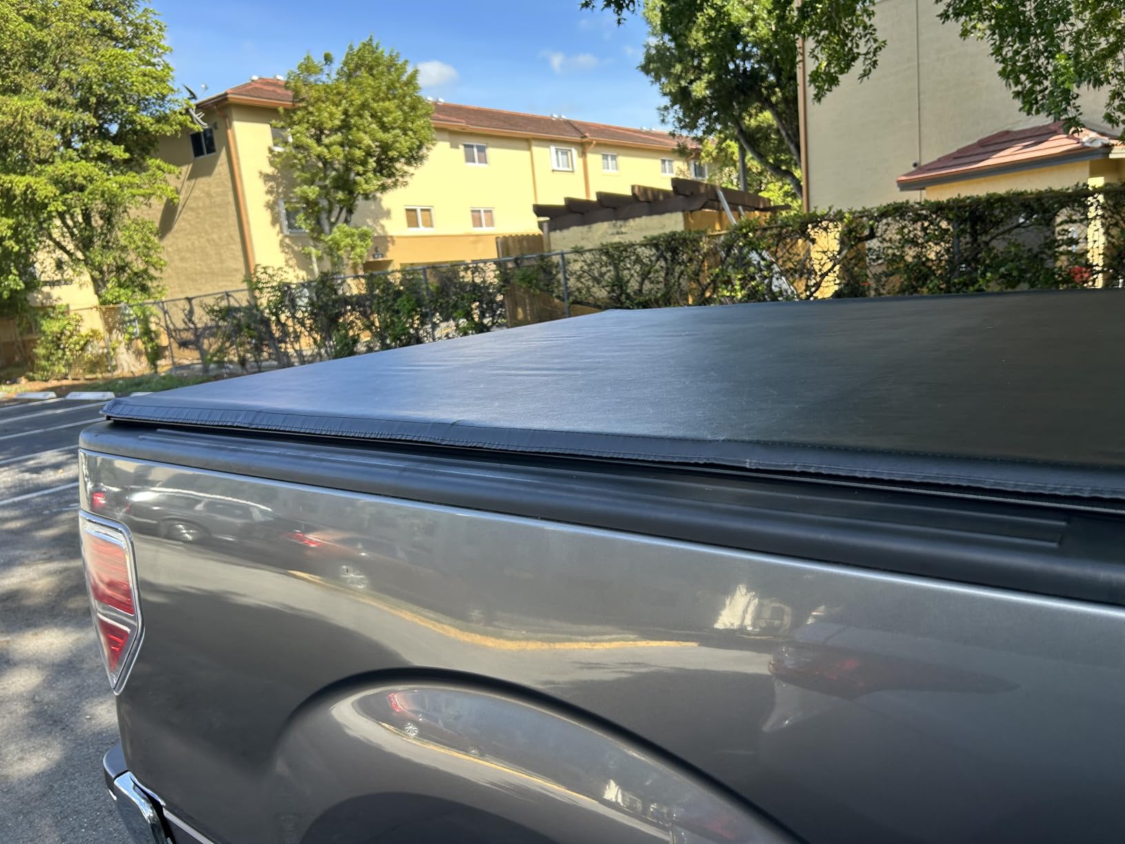 DNA MOTORING Truck Bed Top Hard Solid Tri-Fold Tonneau Cover Compatible with 2015-2024 Ford F150 5.5 ft Bed, New Upgrade, TTC-HARD-015 customer photo 1