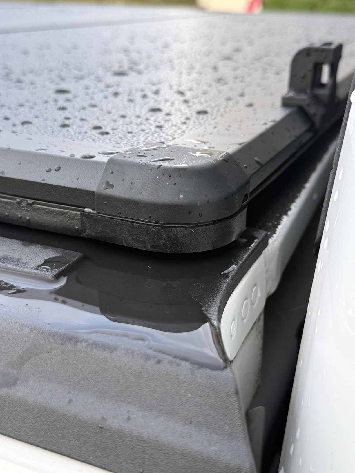 DNA MOTORING Truck Bed Top Hard Solid Tri-Fold Tonneau Cover Compatible with 2015-2024 Ford F150 5.5 ft Bed, New Upgrade, TTC-HARD-015 customer photo 2
