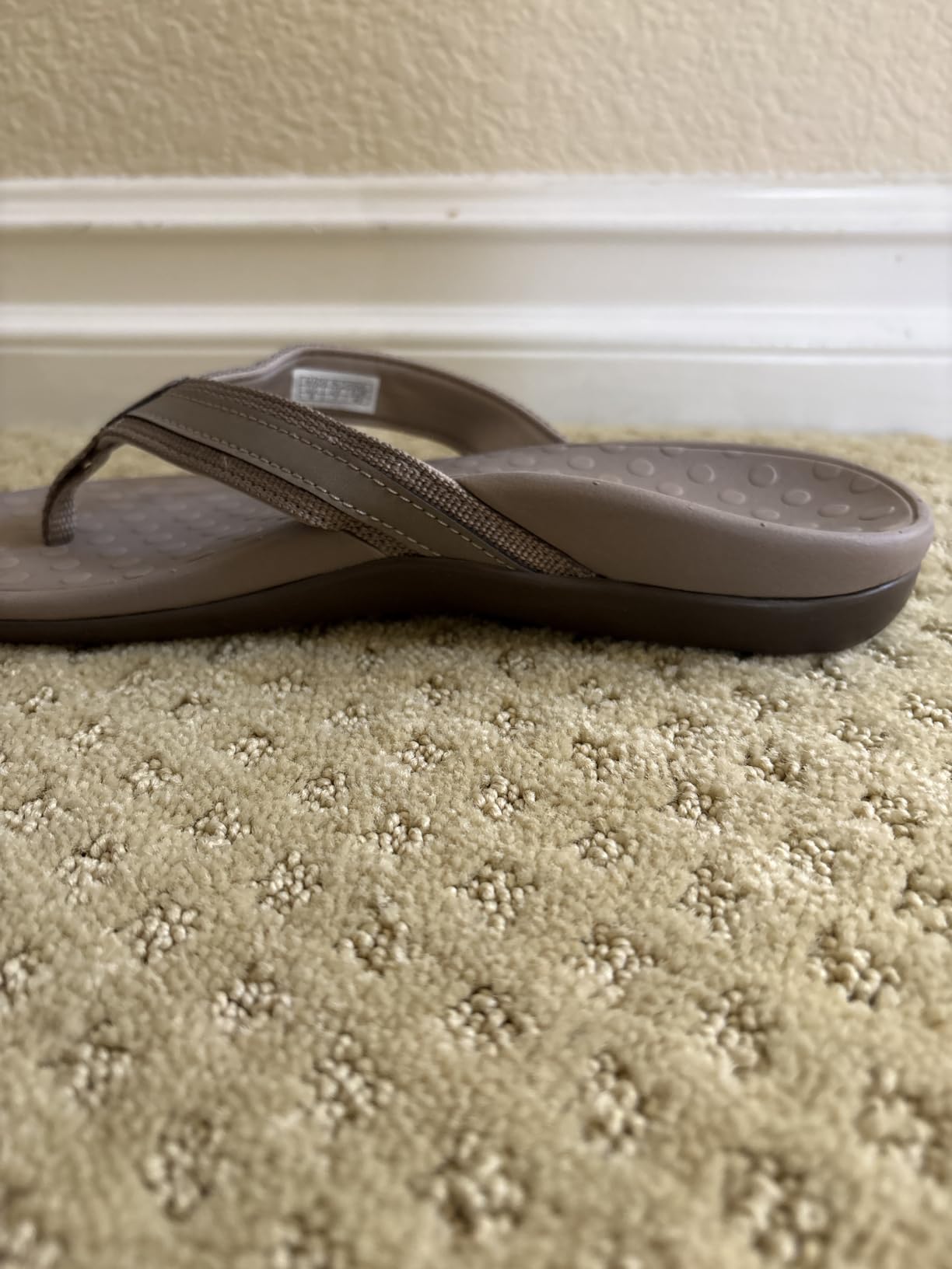 LLSOARSS Plantar Fasciitis Feet Sandal with Arch Support - Best Orthotic flip Flops for Flat Feet, Heel Pain customer photo 1