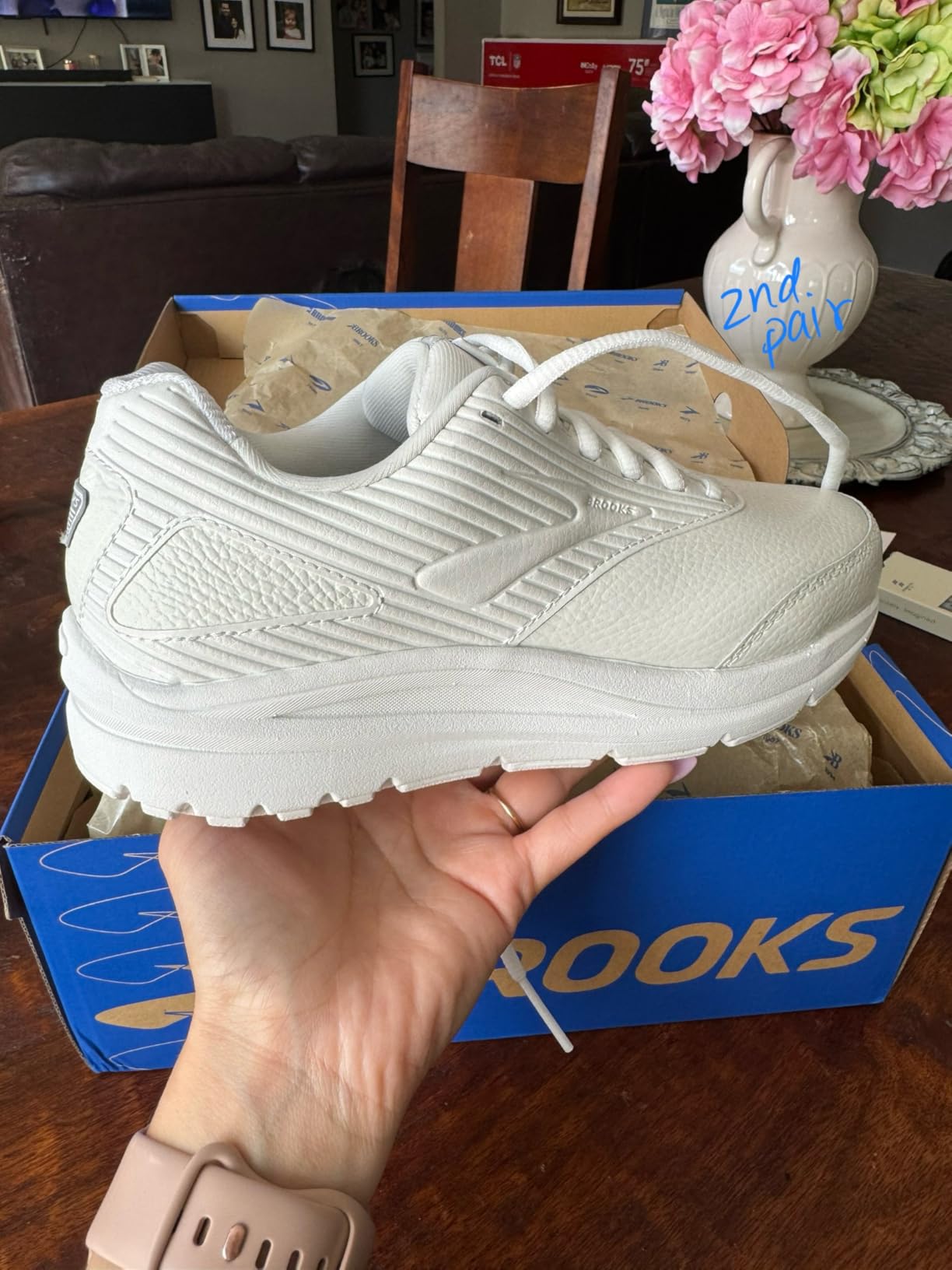Brooks Women's Addiction Walker 2 Walking Shoe customer photo 2