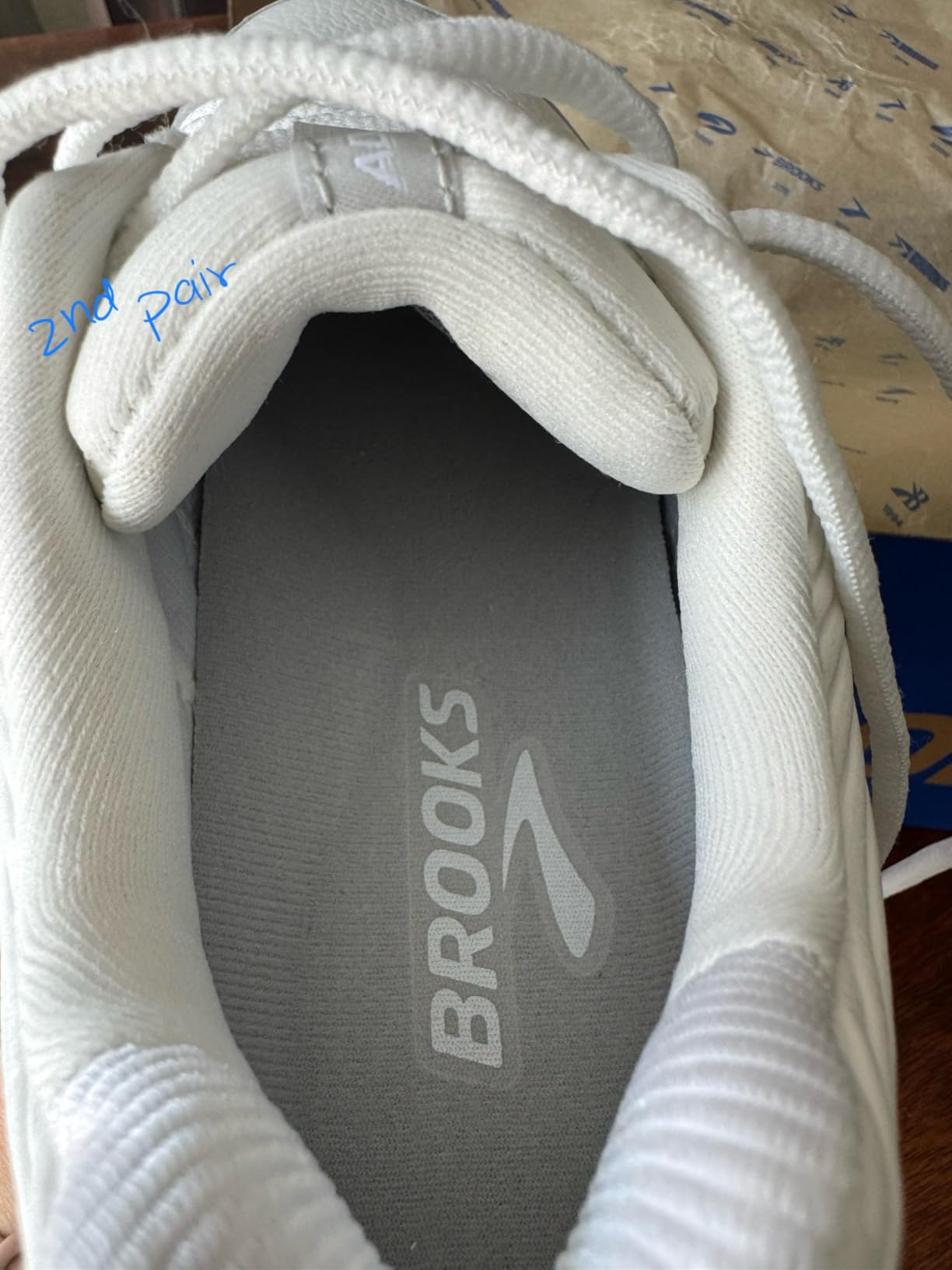 Brooks Women's Addiction Walker 2 Walking Shoe customer photo 1