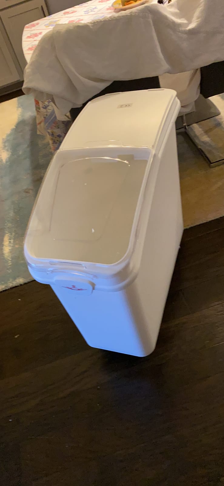 VEVOR Ingredient Bin with Scoop 21 Gallon, 400 Cup Rice Storage Container customer photo 1