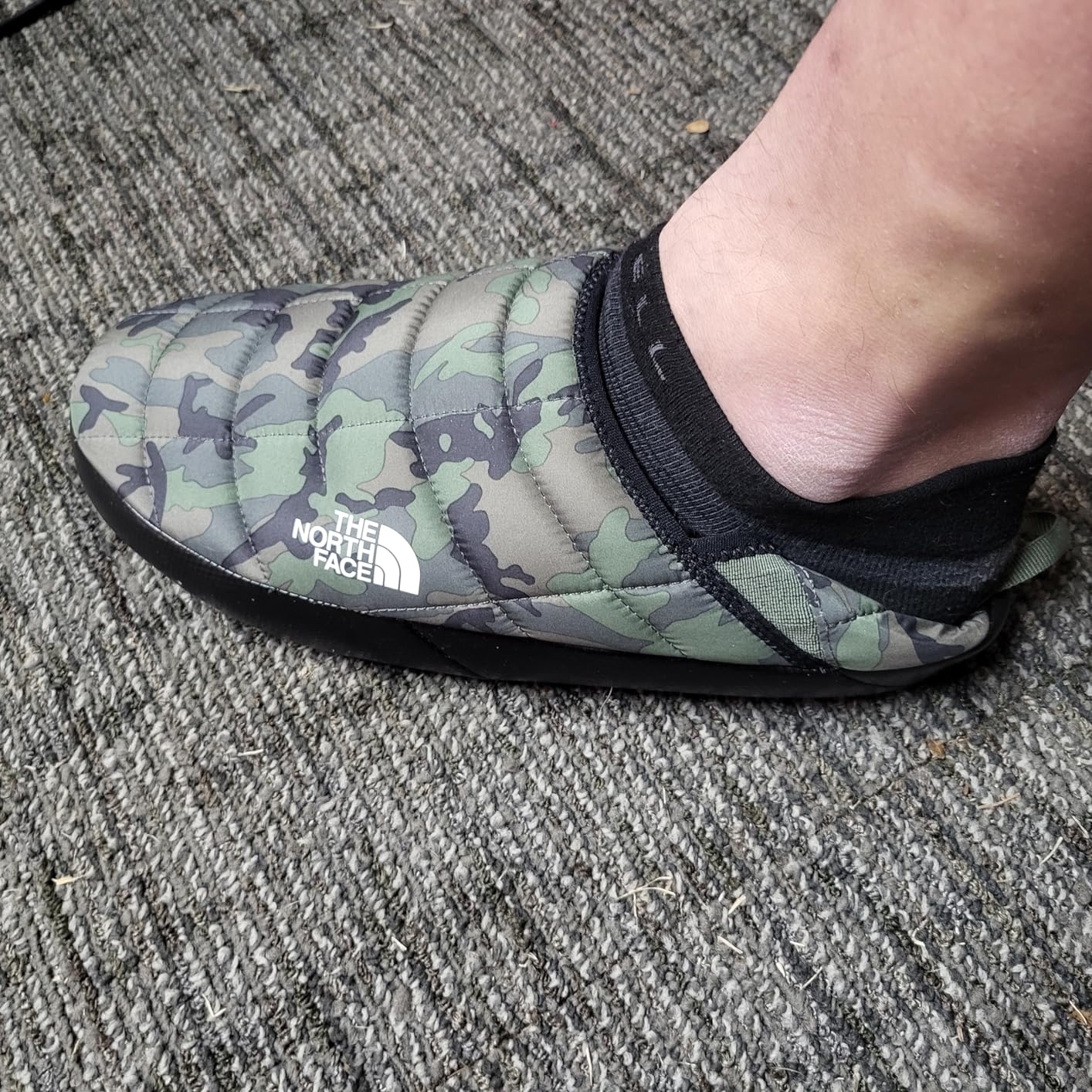 THE NORTH FACE Men's Thermoball Traction Mule V Winter Shoe | Insulated & Water Repellent, Rubber Outsole customer photo 2