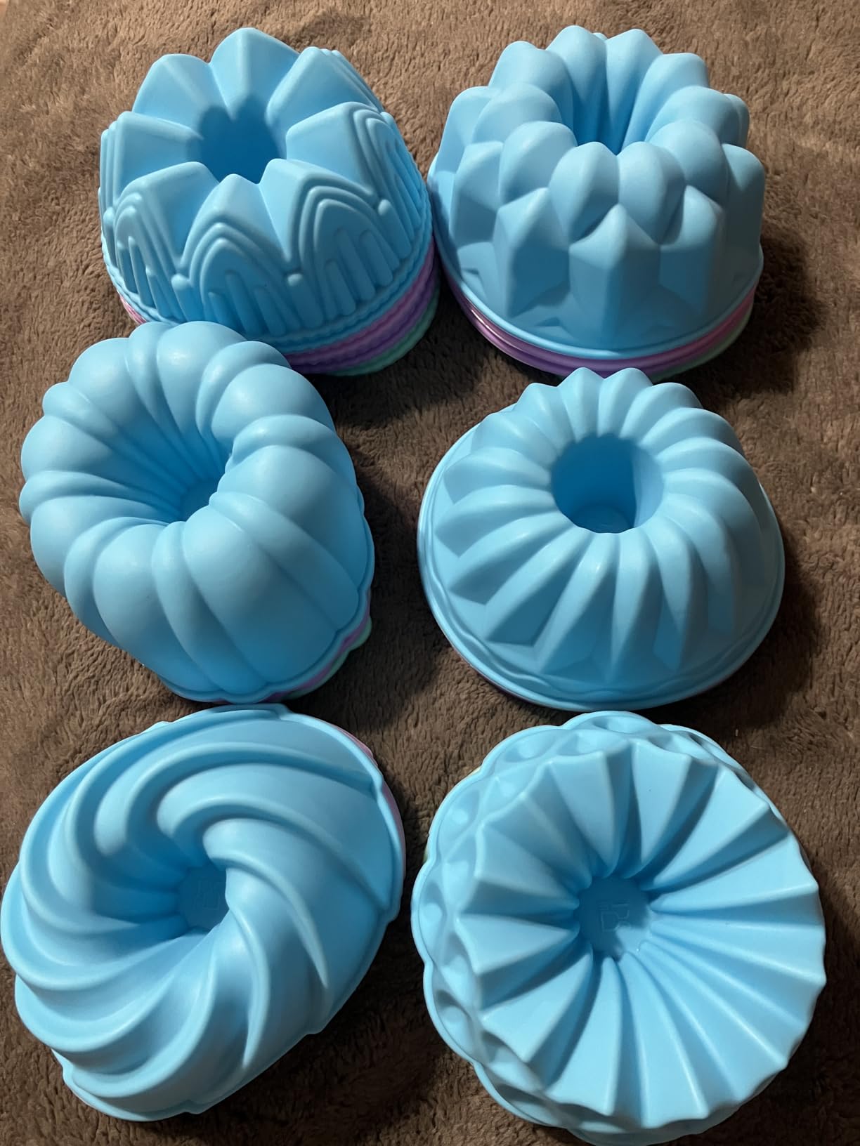 To encounter 24Pack Silicone Molds, Nonstick 2 3/4 inches Donut Mold, Silicone Baking Cups, Donut Pan, Muffin, Jello, Bagel Pan, Oven- Microwave- Dishwasher Safe customer photo 1