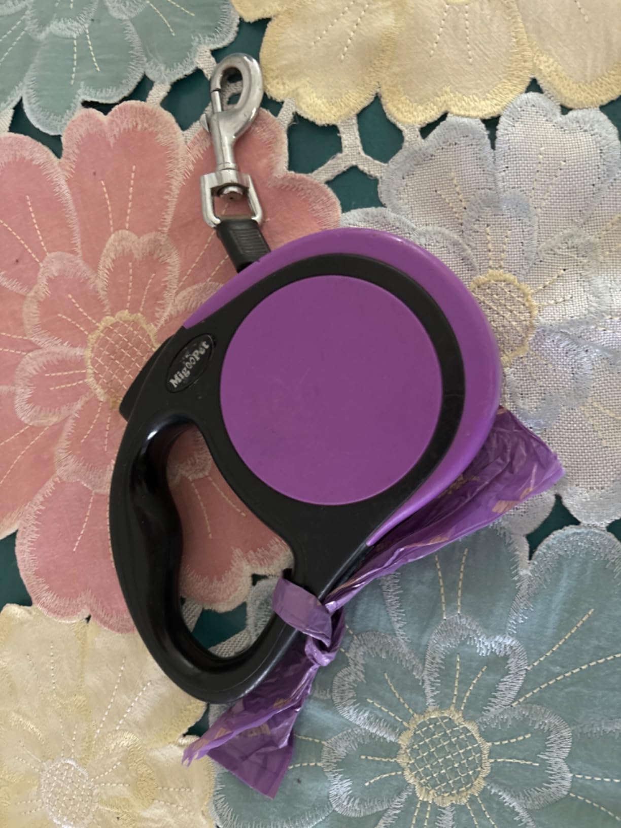 Heavy Duty Retractable Dog Leash-16ft Strong & Durable Walking Leash for S to L Dogs up to 45/115 lbs, Upgraded Lock System, Non Slip Grip, Tangle Free (Purple, Small/Medium) customer photo 1