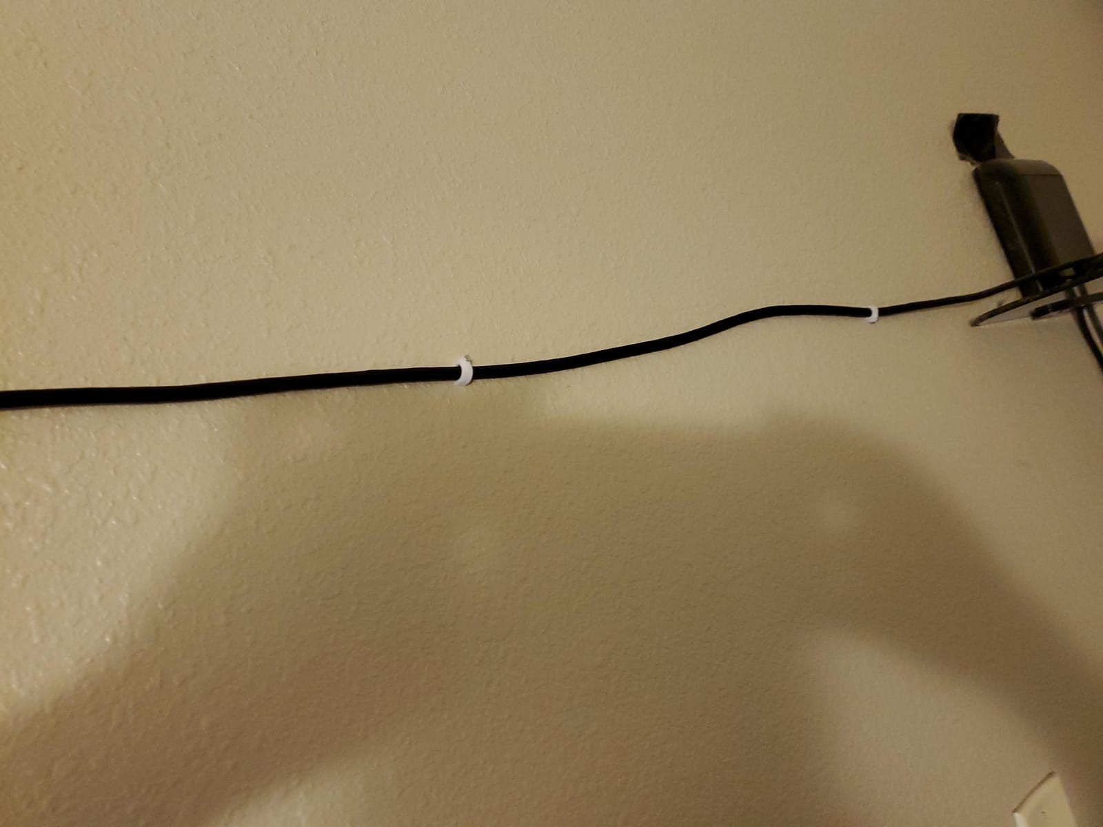 Dacrown Cat 8 Ethernet Cable 25FT, 40Gbps 2000MHz High-Speed Network Cable customer photo 1