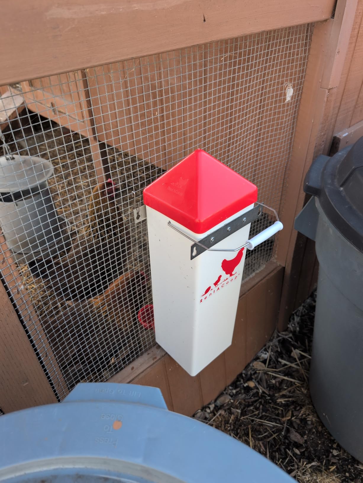 RentACoop 2 Gallon High Rise Chicken Waterer with Cups & Nipples customer photo 2