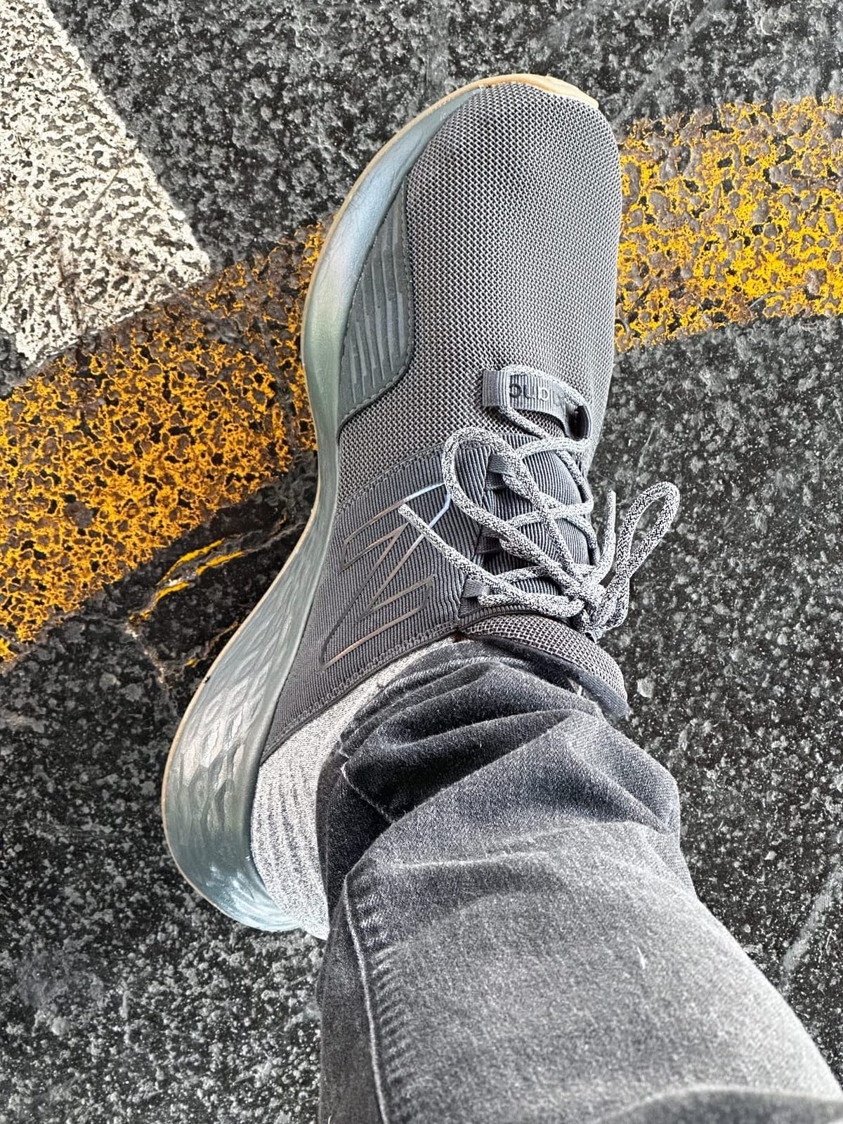 New Balance Men's Fresh Foam Roav Running Shoe customer photo 1