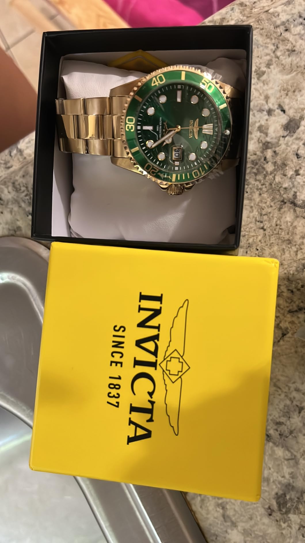 Men's Pro Diver Quartz Watch customer photo 1