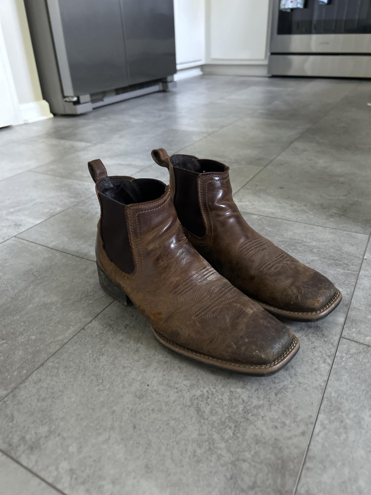 ARIAT Sport Booker Ultra Chelsea Boot customer photo 1