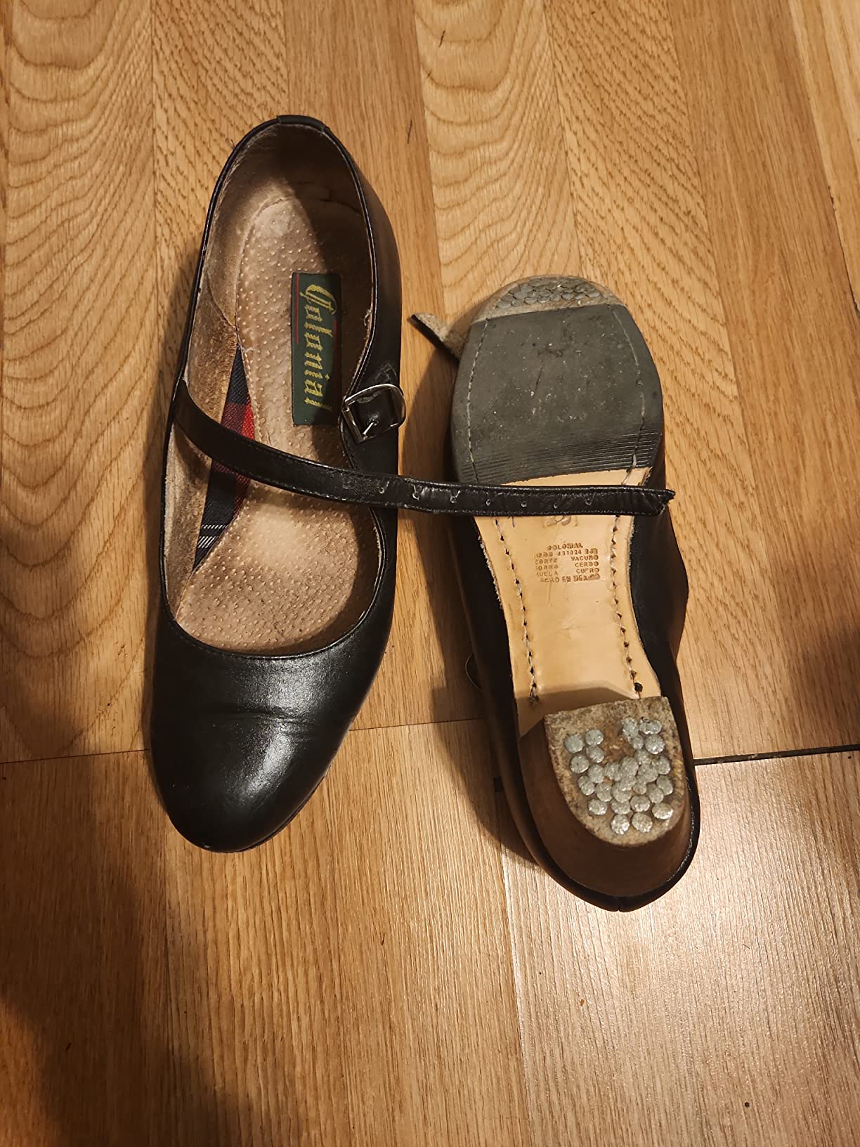 Colonial 325 Women's Folklorico Shoes with Nails - 5cm Heel customer photo 1