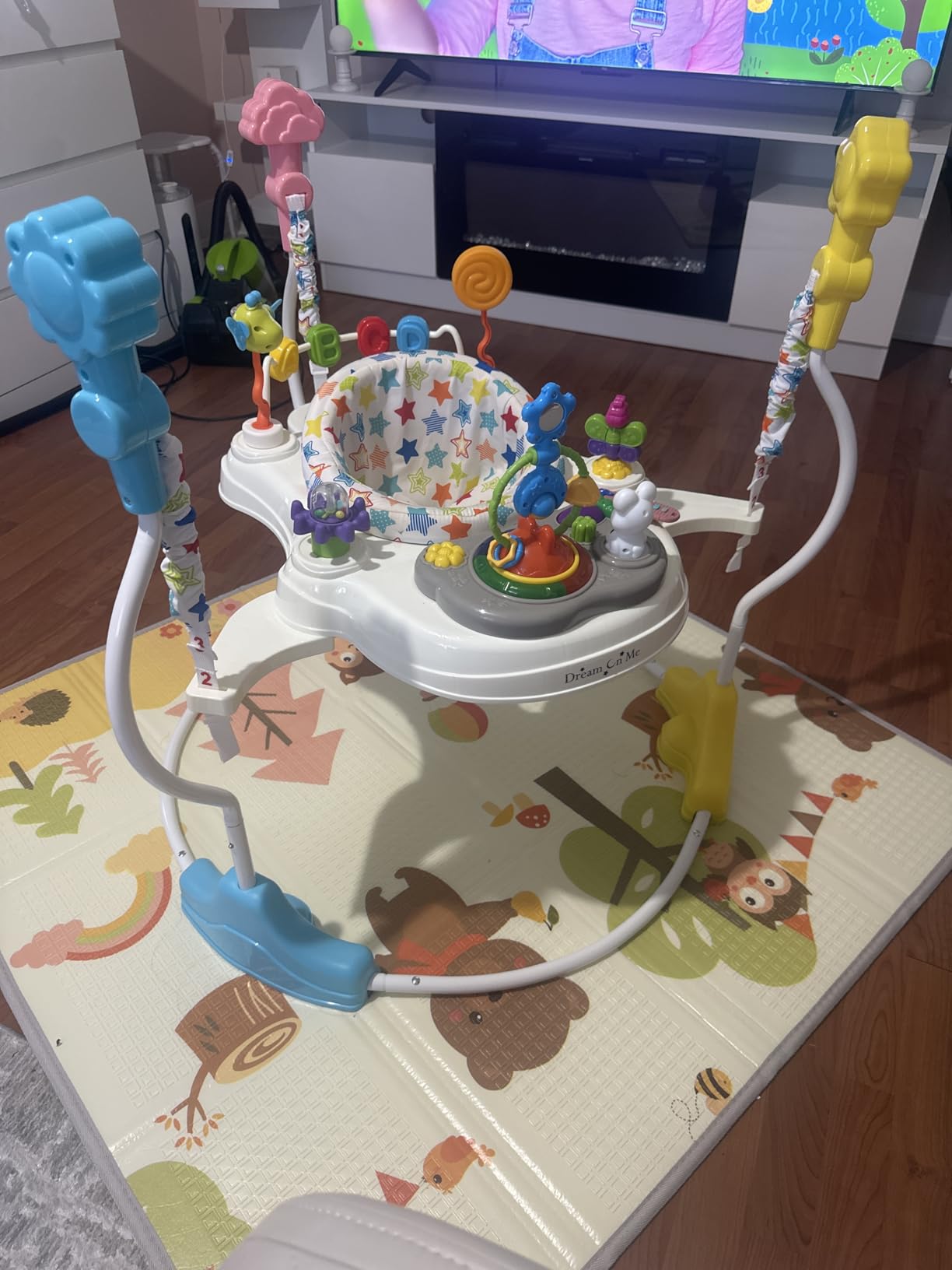 Dream On Me 2-in-1 Baby Activity Center & Bouncer Jumper, 360° Rotating Seat, 3-Height Adjustable, 12 Melodies with Lights & Interactive Toys, Promotes Early Development - Star Print customer photo 2