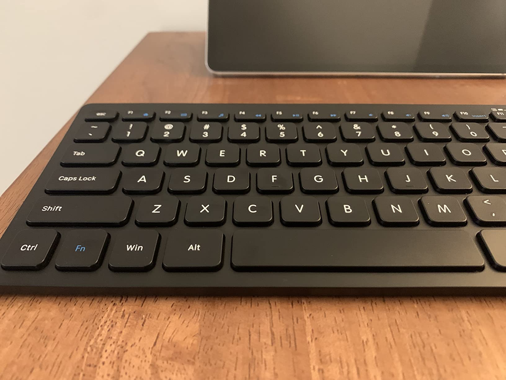 Macally Small Wireless Keyboard and Mouse Combo - Quiet Productivity Duo - 2.4G Wireless Compact Keyboard and Mouse for PC - 78 Key Mini Keyboard and Mouse with Slim Body, Click Buttons, & 3 DPI Modes customer photo 1