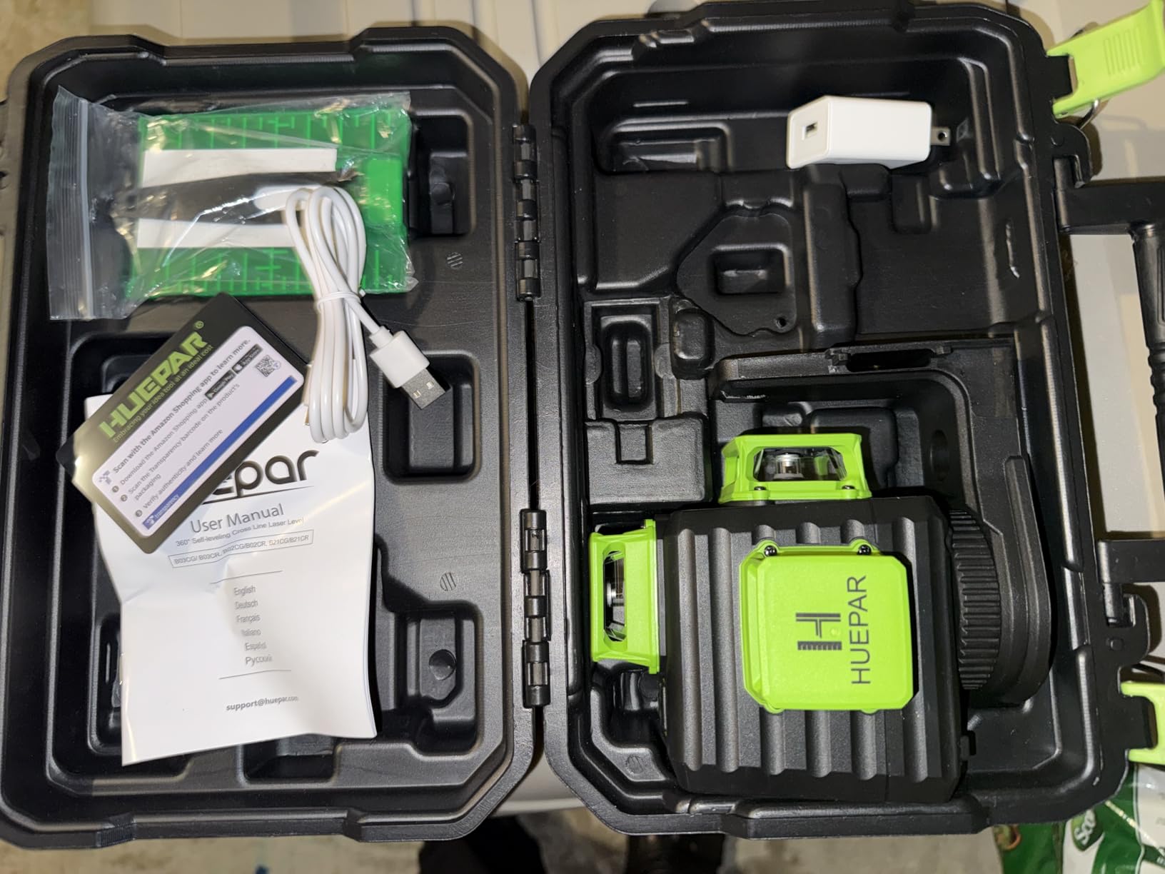 HUEPAR Laser Level 360 Self Leveling, 3x360° Best Green Line Laser Leveler | Rechargeable 3D High Brightness Green Laser Level for Construction & Picture Hanging, Strong Magnetic Bracket & Hard Suitcase customer photo 2