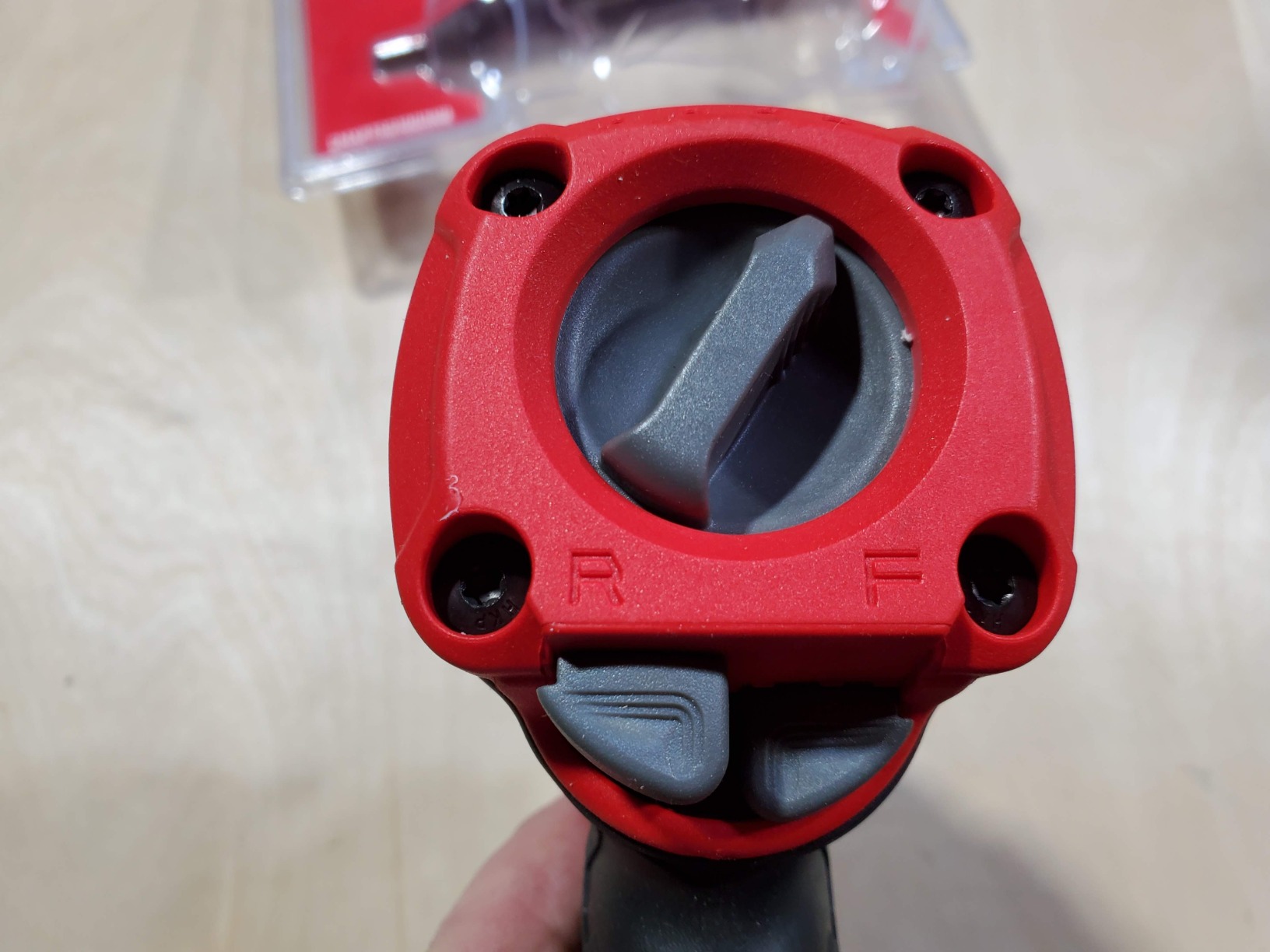 CRAFTSMAN 1/2-in 750 ft-lbs Air Impact Wrench, Composite Body, Variable Power Settings, 1/4-in NPT Air Inlet customer photo 2