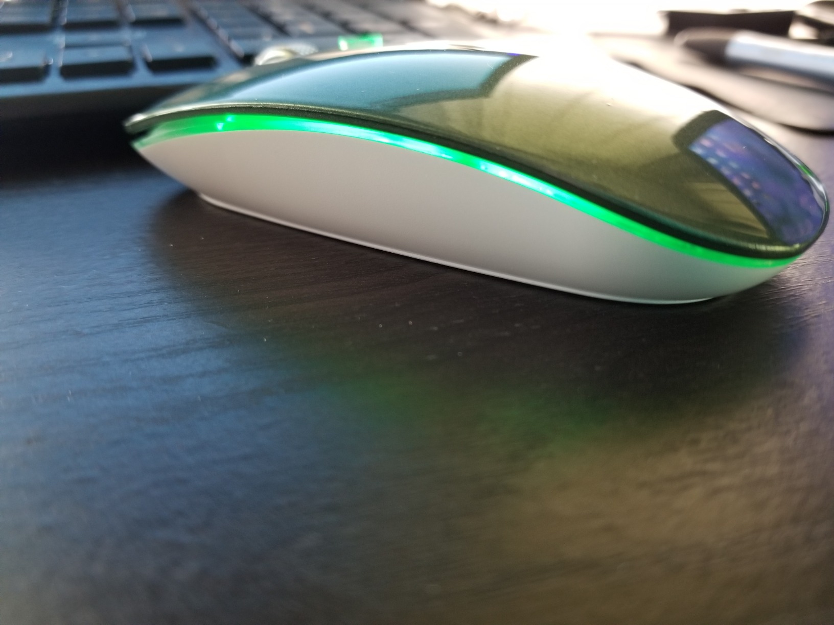 Uiosmuph LED Wireless Mouse, G12 Slim Rechargeable Silent Mouse Matte Black customer photo 1
