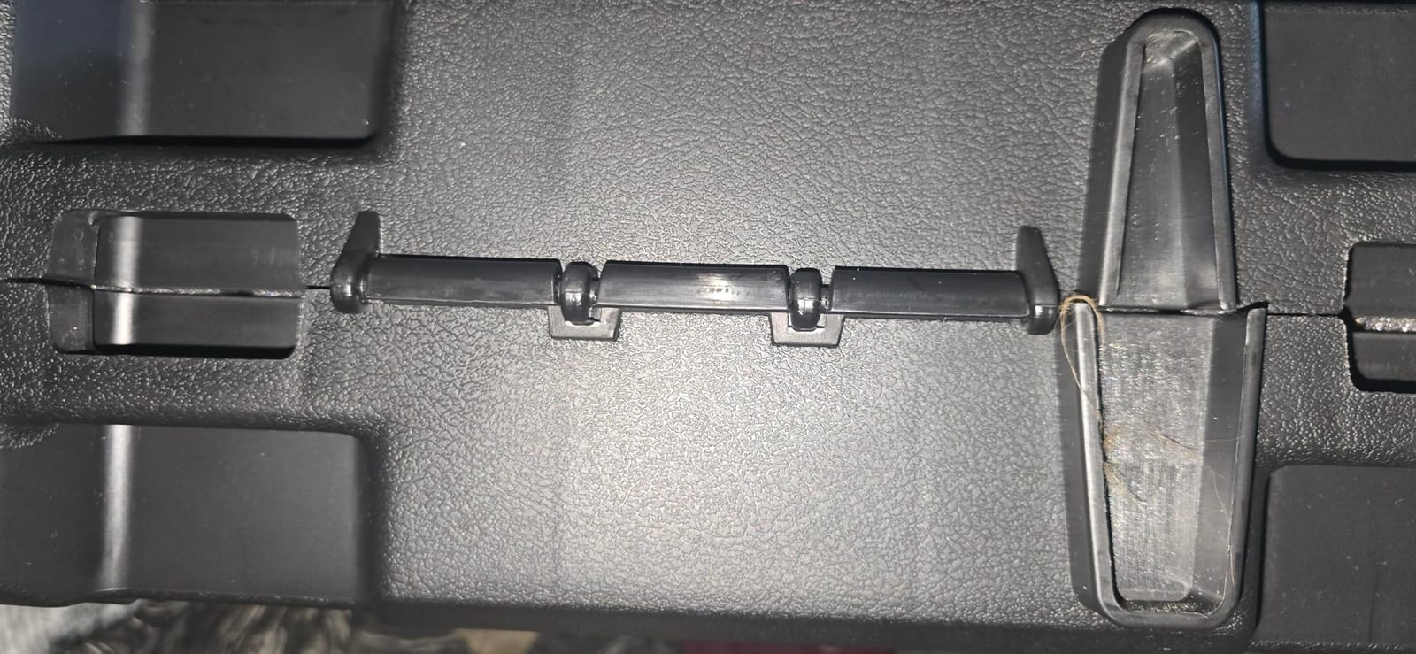 MTM RC42T Tactical Rifle Case 42, Snap Latches, High-Impact Plastic, USA Made, Black customer photo 1