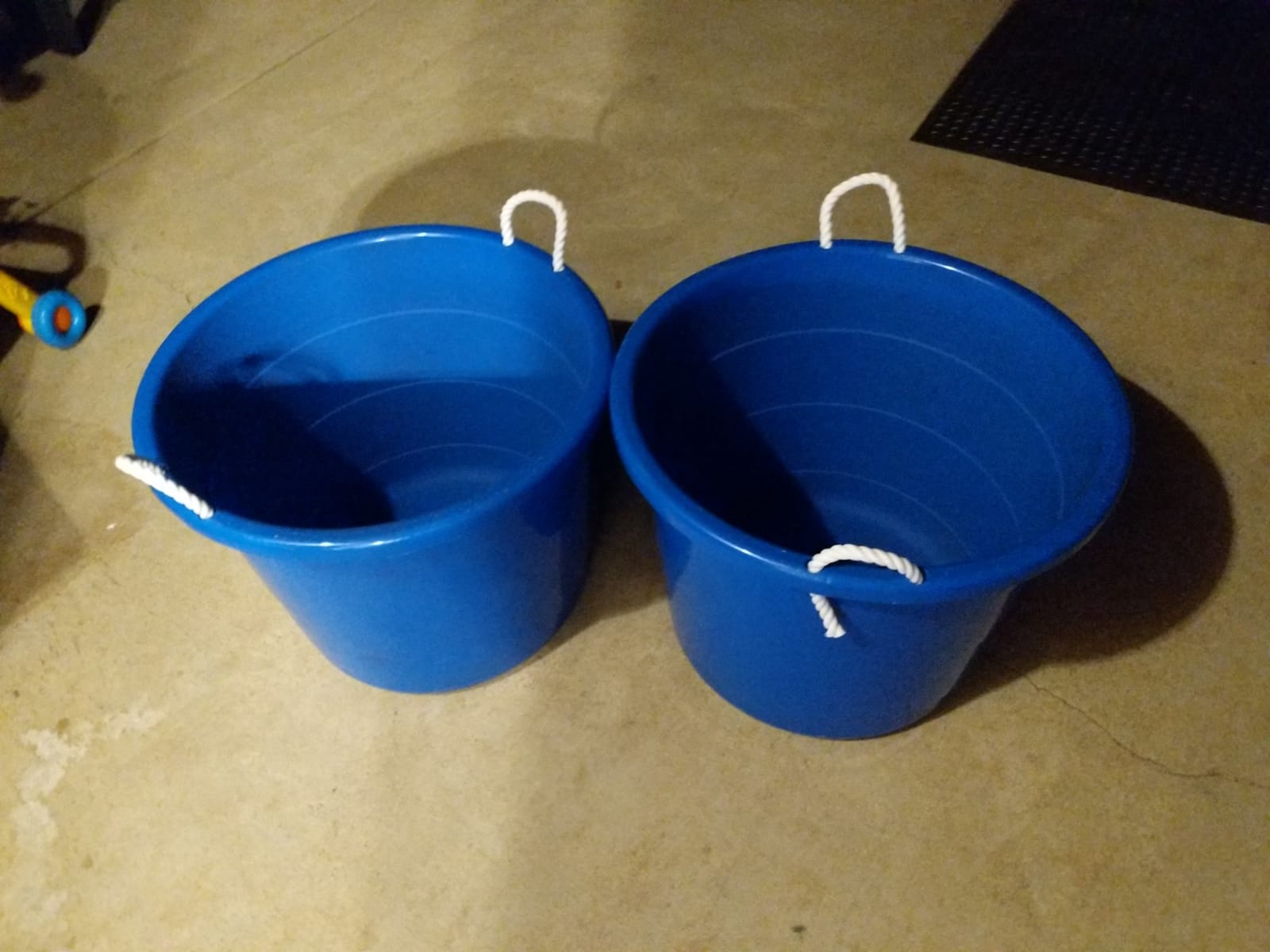 HOMZ Utility Tub, Storage Bucket with Rope Handles, 17 Gal, Green, 2 Pack customer photo 1