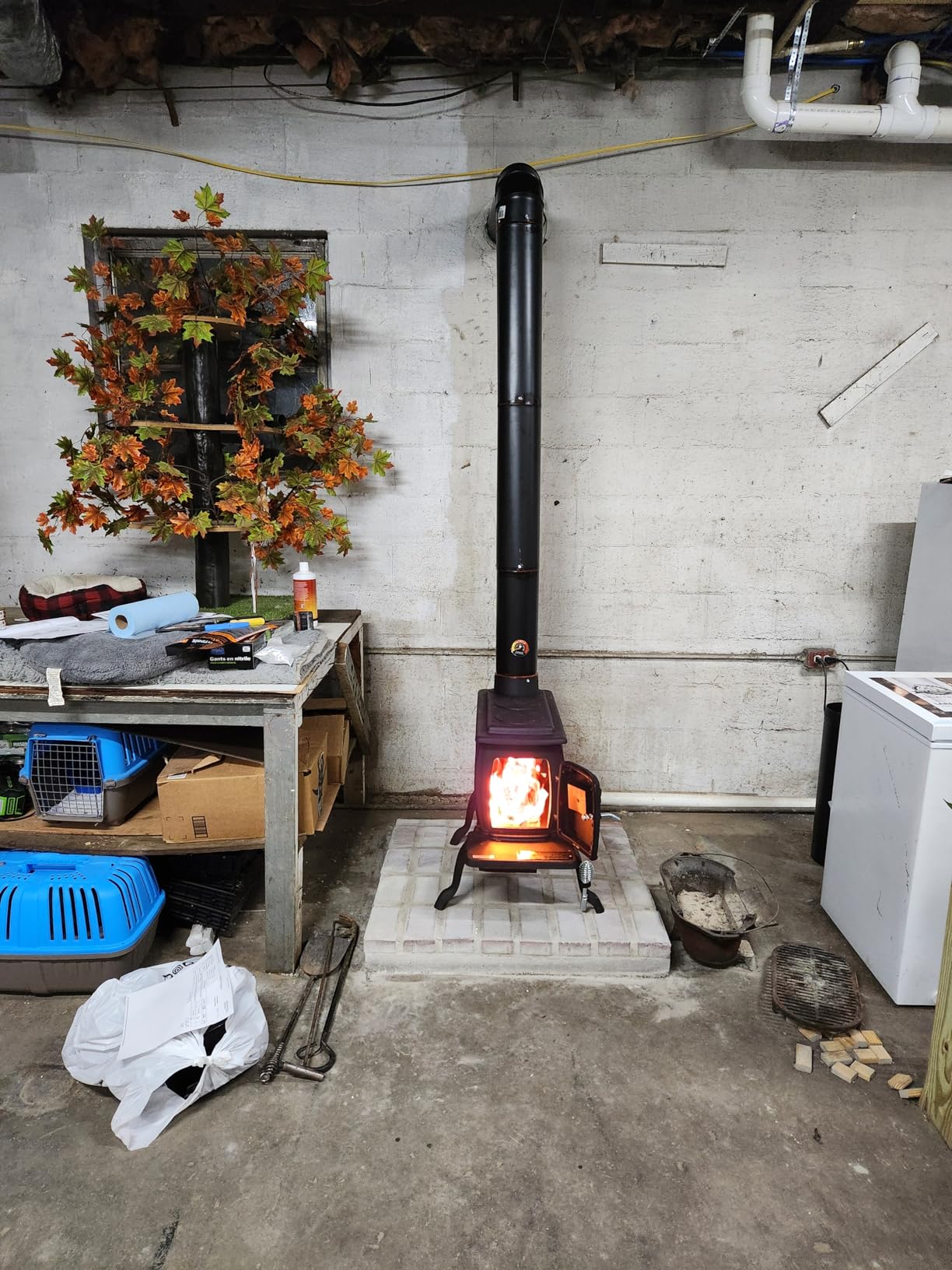 US Stove Company Cast Iron Wood Stove with Cool Touch Safety Handle, Heats up to 54,000 BTUs customer photo 1