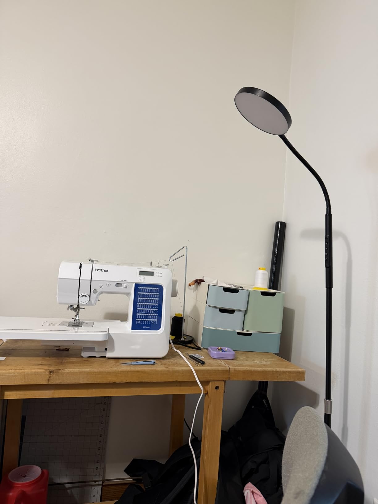 Brother CS7000X Sewing and Quilting Machine LCD Display | 70 Built-in Stitches, LCD Display, Wide Table, 10 Included Feet customer photo 2