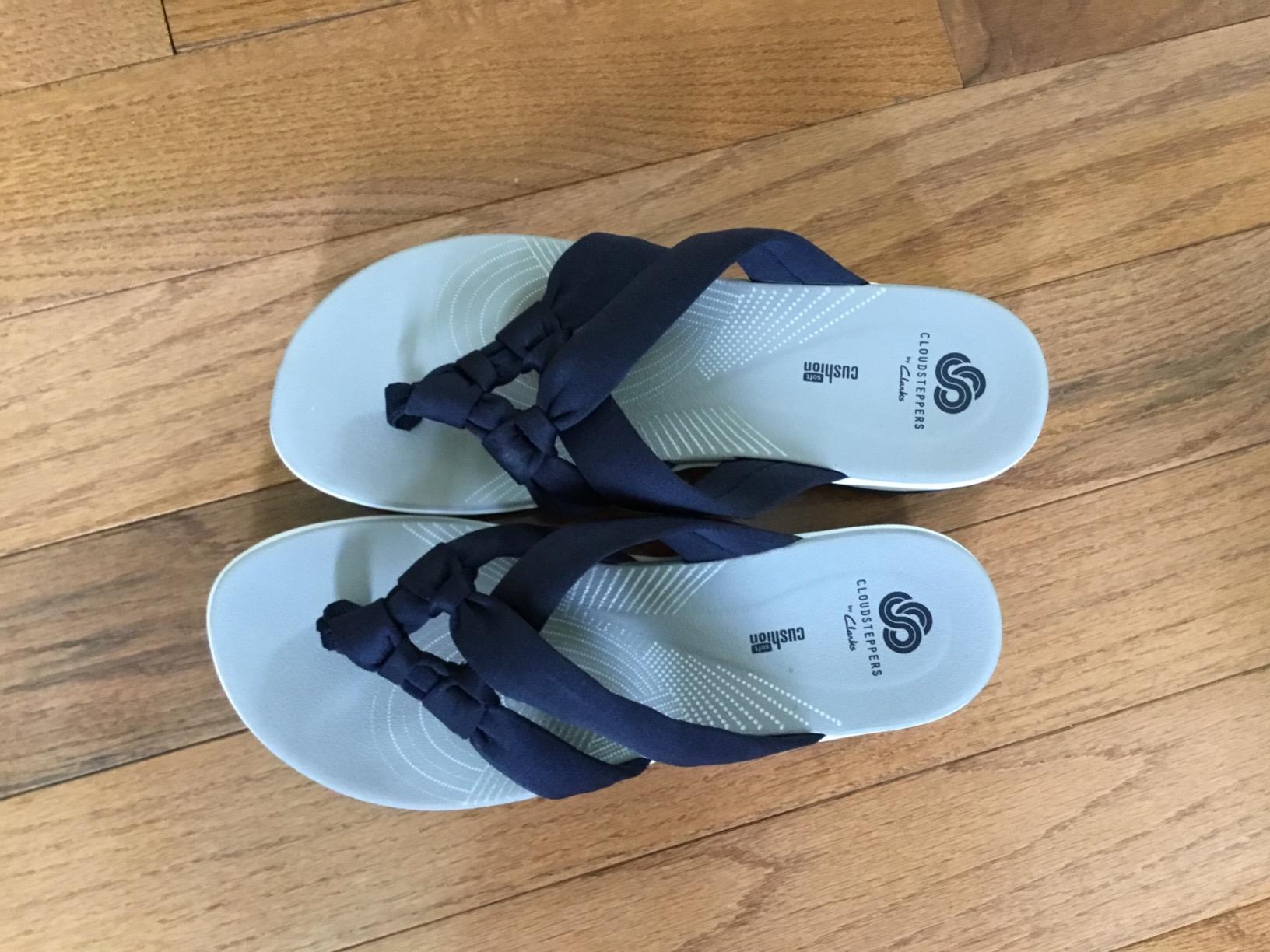 Clarks Women's Arla Kaylie Flip-Flop customer photo 1