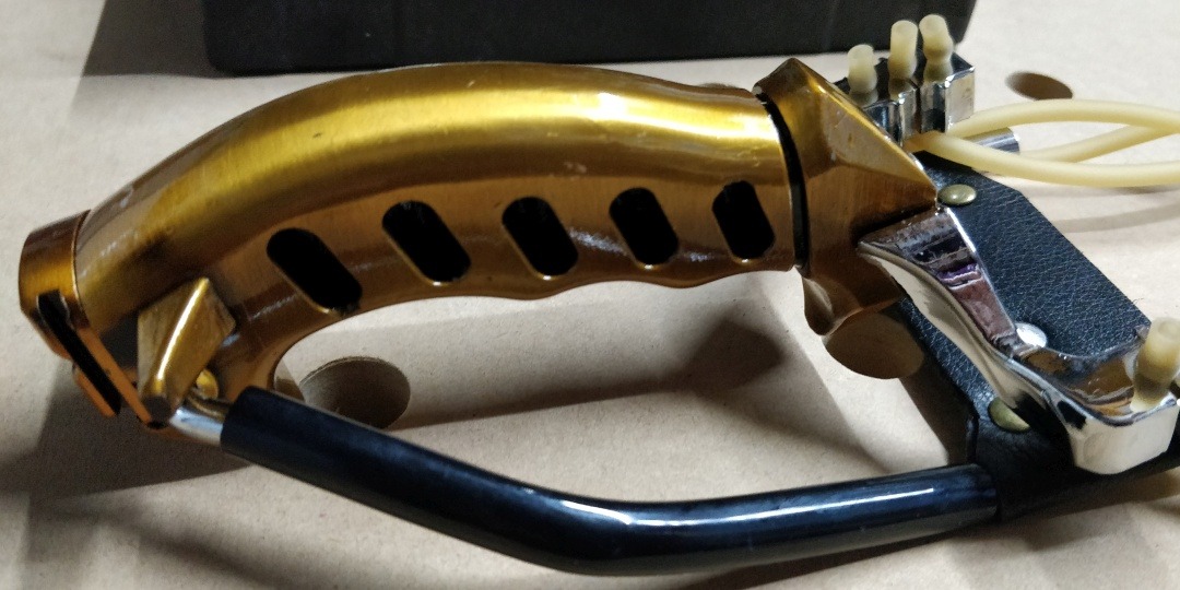 KEVENZ Stainless Steel Wrist Rocket Slingshot, High Velocity Outdoor Hunting Catapult with 3 Rubber Bands and 100 Extra Slingshot Ammo-Golden customer photo 1