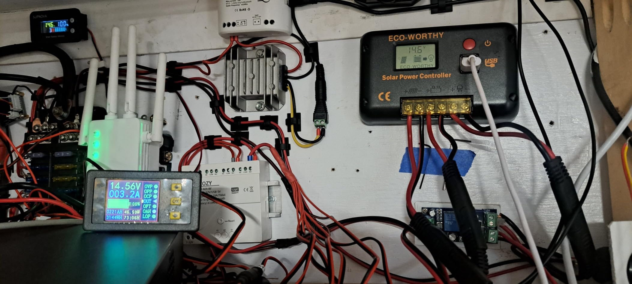 ECO-WORTHY 30A 12/24V PWM Solar Charge Controller with Bluetooth customer photo 2