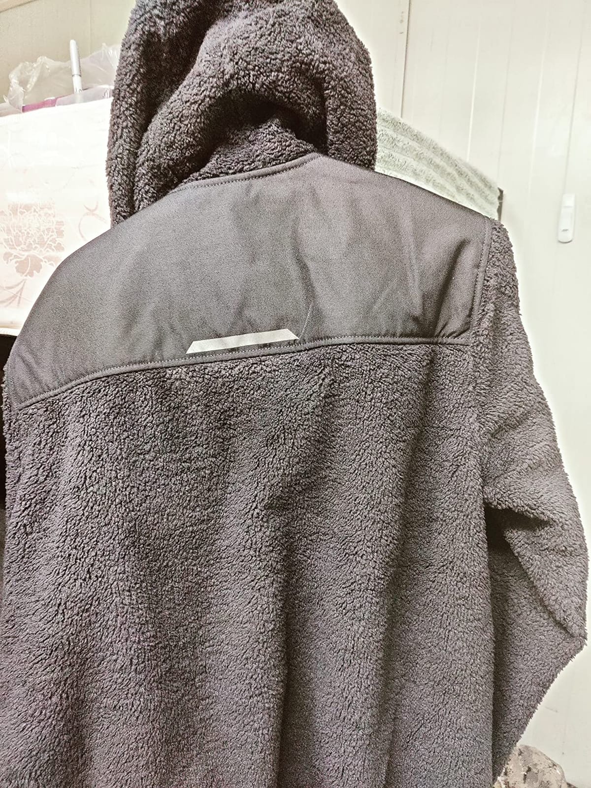 Men's Yukon Extremes Loose Fit Insulated Active Jac customer photo 2