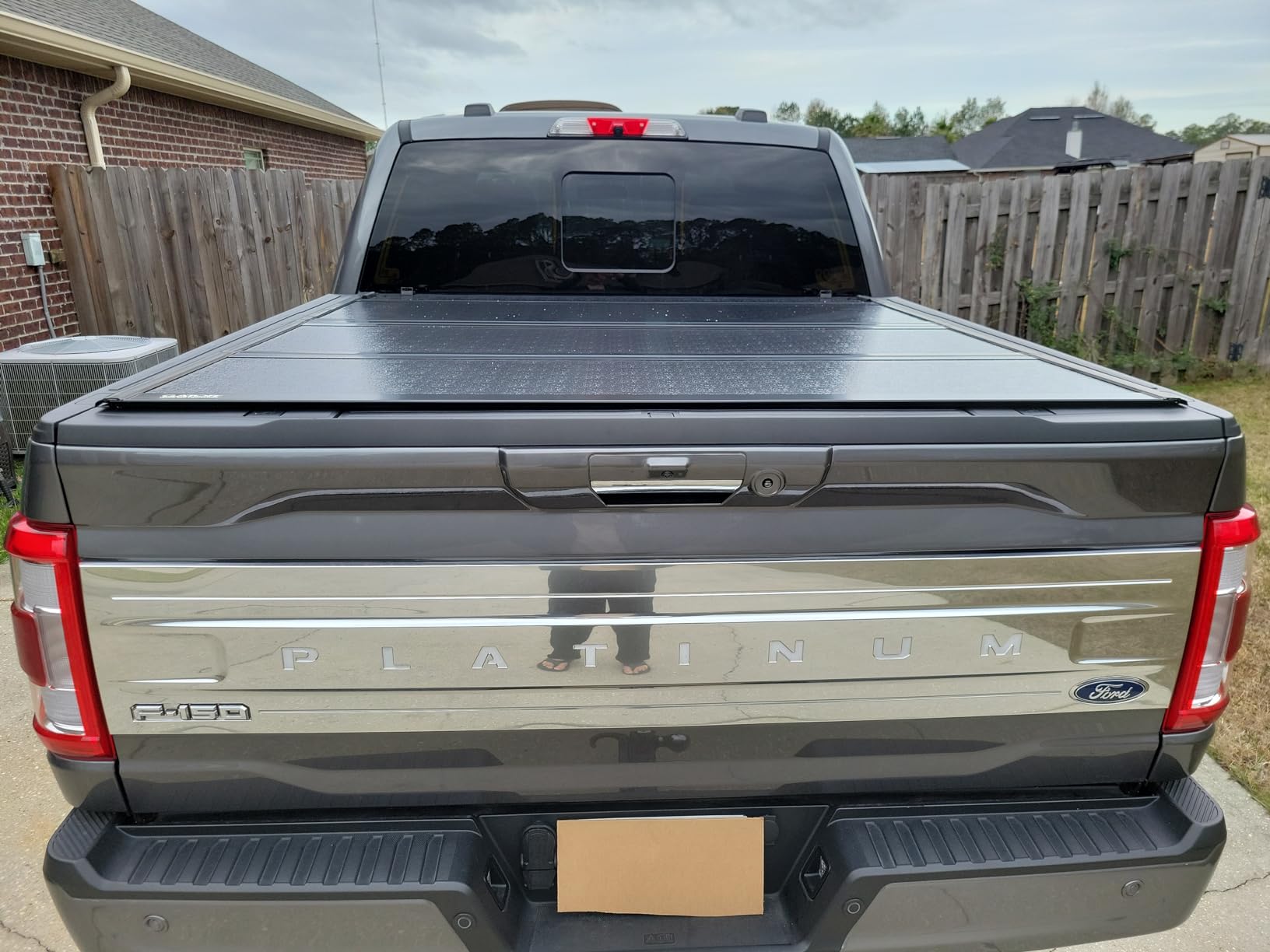 Gator FX Hard Quad-Fold Truck Bed Tonneau Cover | 8828339 | Fits 2021 - 2026 Ford F-150 (Incl. Raptor/Lightning) 5' 7