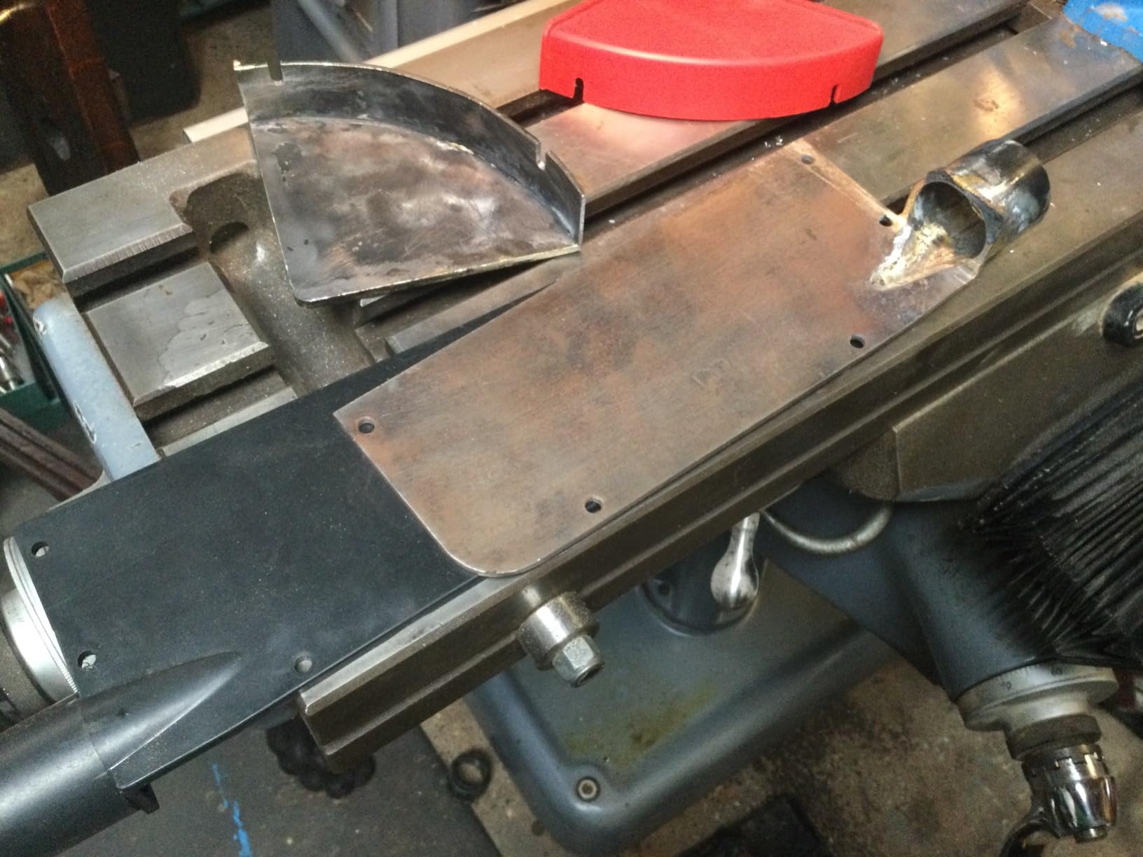 BUCKTOOL Pro 1HP Bench Belt Sander for Metal Working, 4 x 36 in Belt and 8 in Disc Sander with 1HP Direct-drive Motor (BD4801-M) customer photo 1