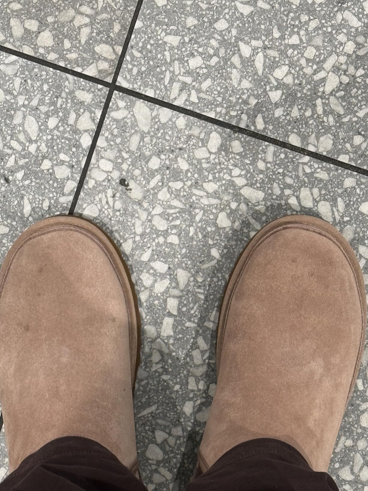 UGG Neumel Chelsea Mens Boot customer photo 2