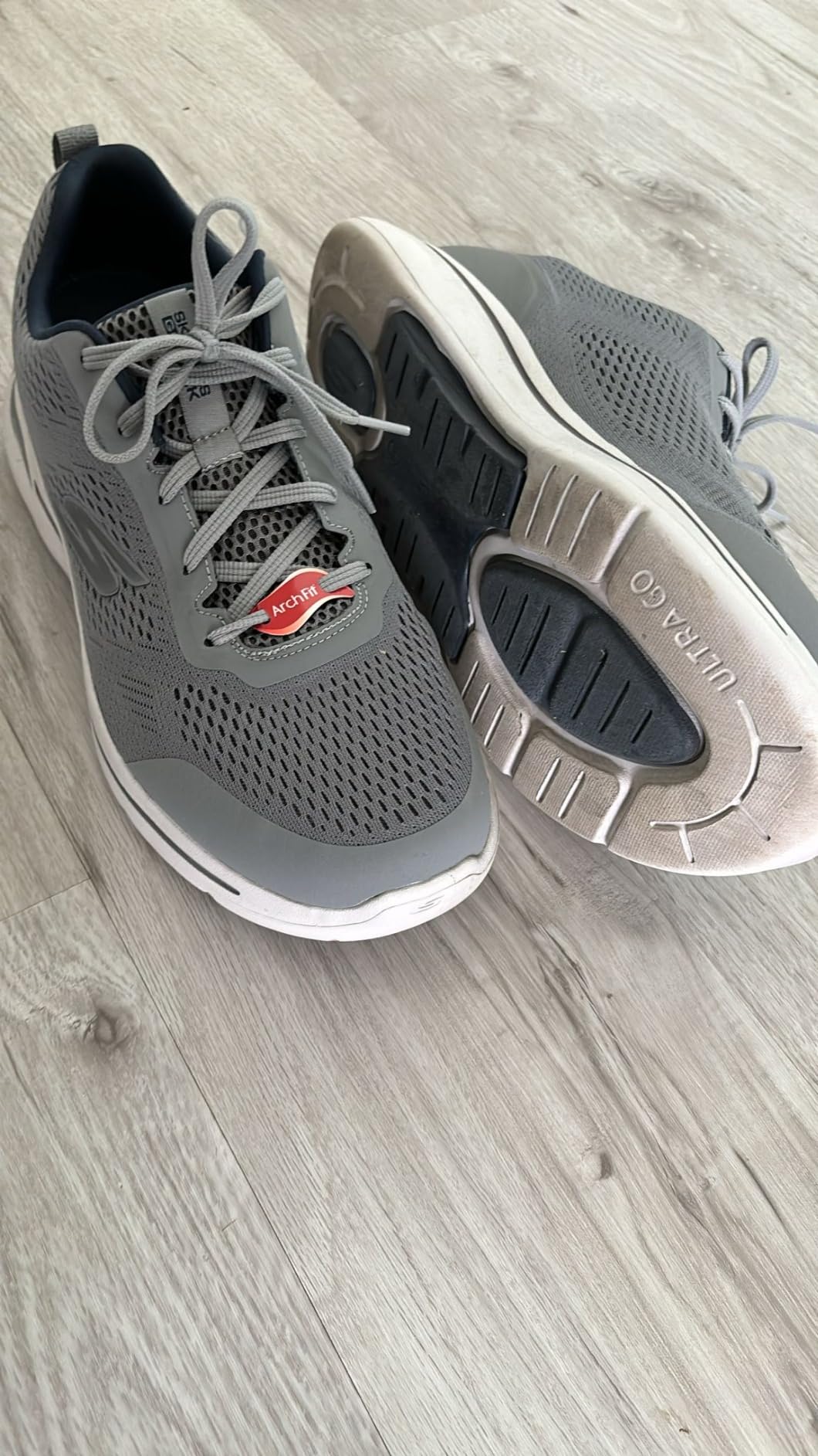 Skechers Men's Go Walk Arch Fit Mesh Lace-Up customer photo 2