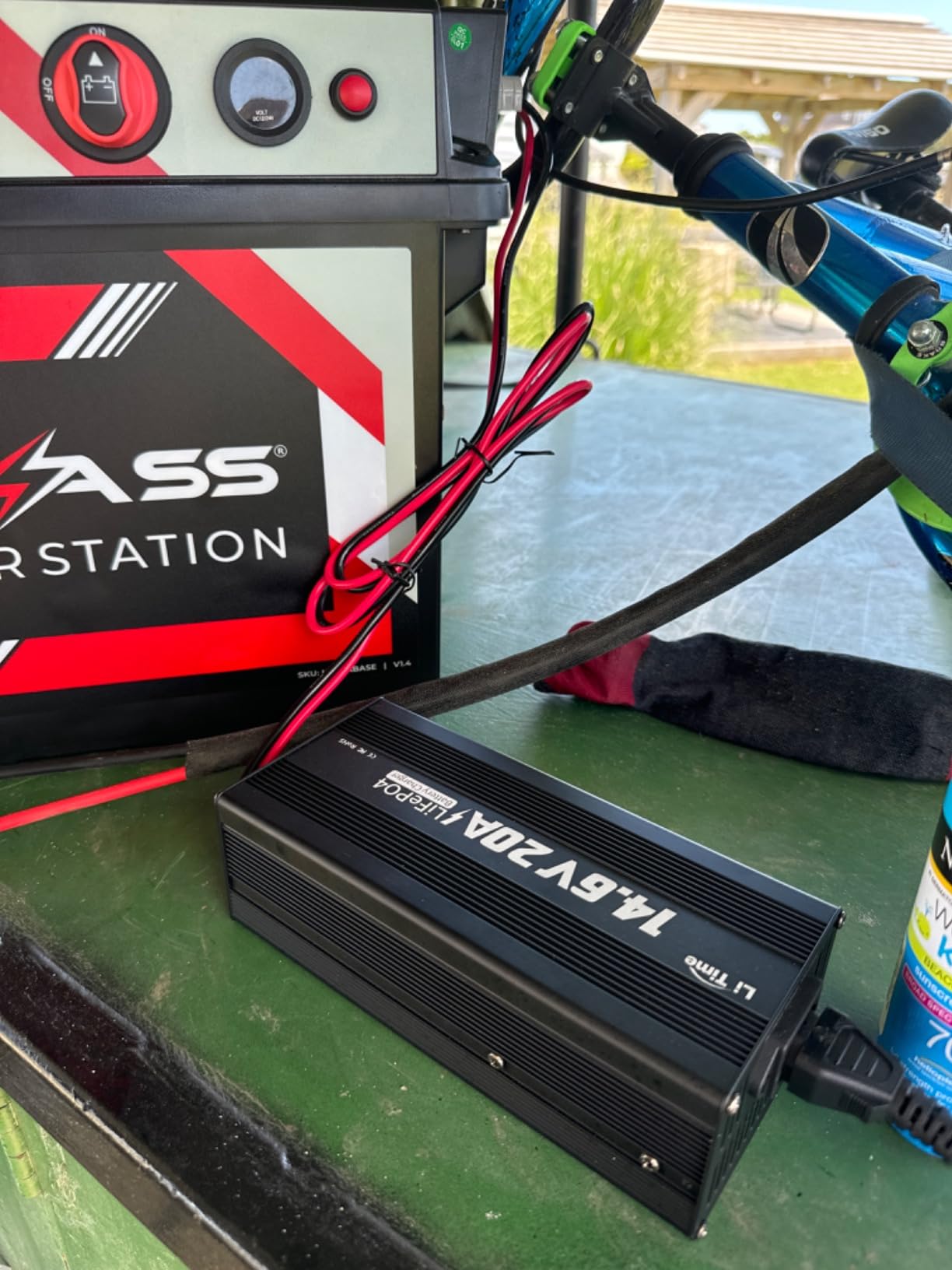LiTime 12V 20A Lithium Battery Charger, 14.6V Output AC-DC, 0V Activation customer photo 1