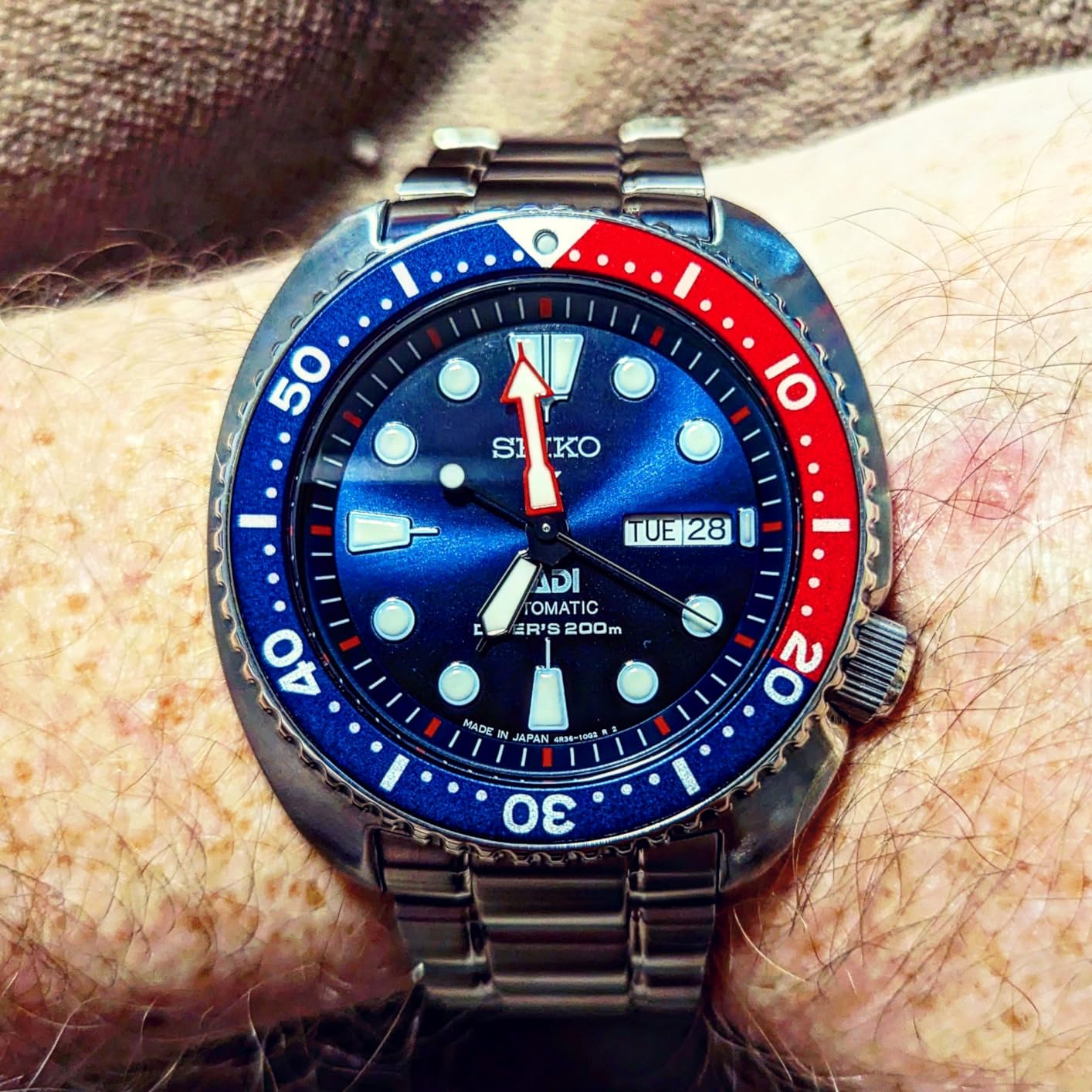 Seiko SRPE99 Prospex PADI Special Edition Automatic Dive Watch LumiBrite Hands 200M Water Resistant customer photo 2