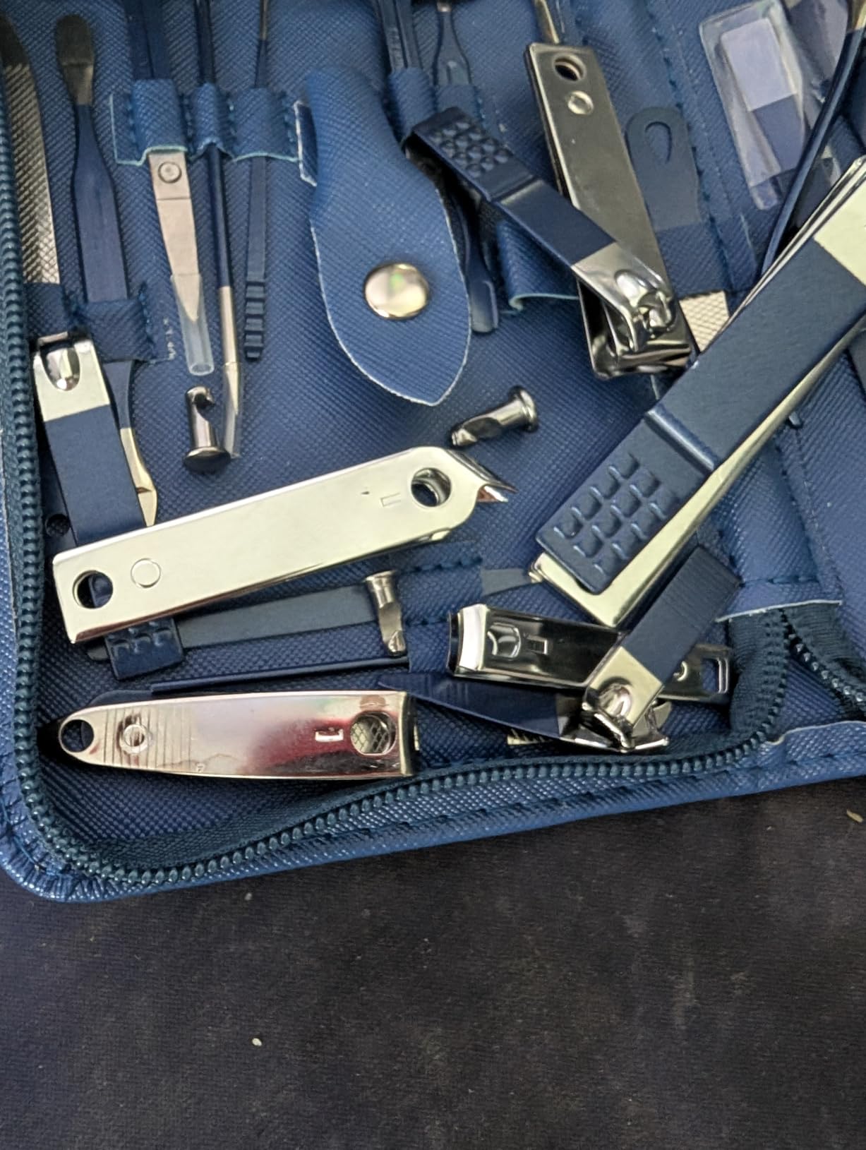 Manicure Set 30 in 1 Nail Clipper set, REDFLOW nail clippers, fingernail & toenail clippers, Manicure Tools, pedicure tools, Suitable for Travel Manicure Kit, Nail Set Kit With Everything Profe customer photo 1