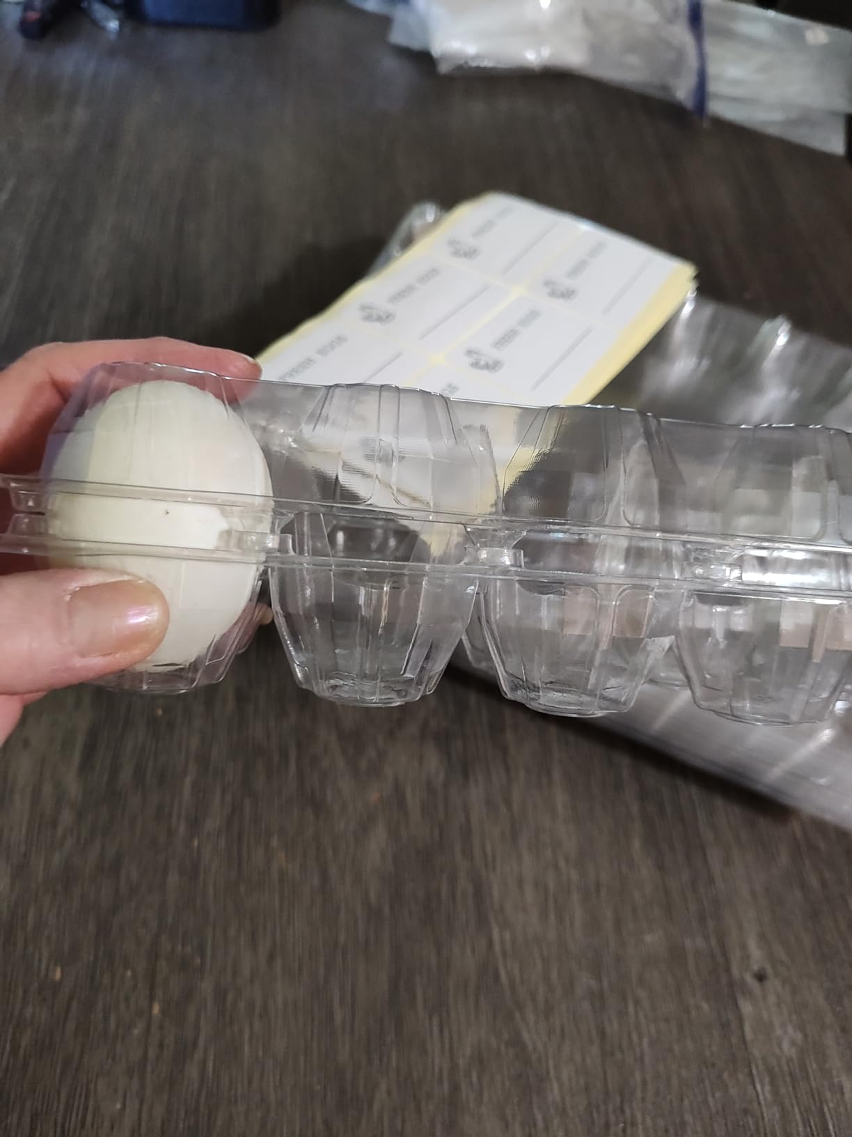 Large Plastic Egg Cartons 30 Packs with Sticker Labels for 12 Eggs, Cheap Bulk Egg Tray Egg Container Holder for Refrigerator, Storage, Family, Chicken Farm, Market, Camping customer photo 1